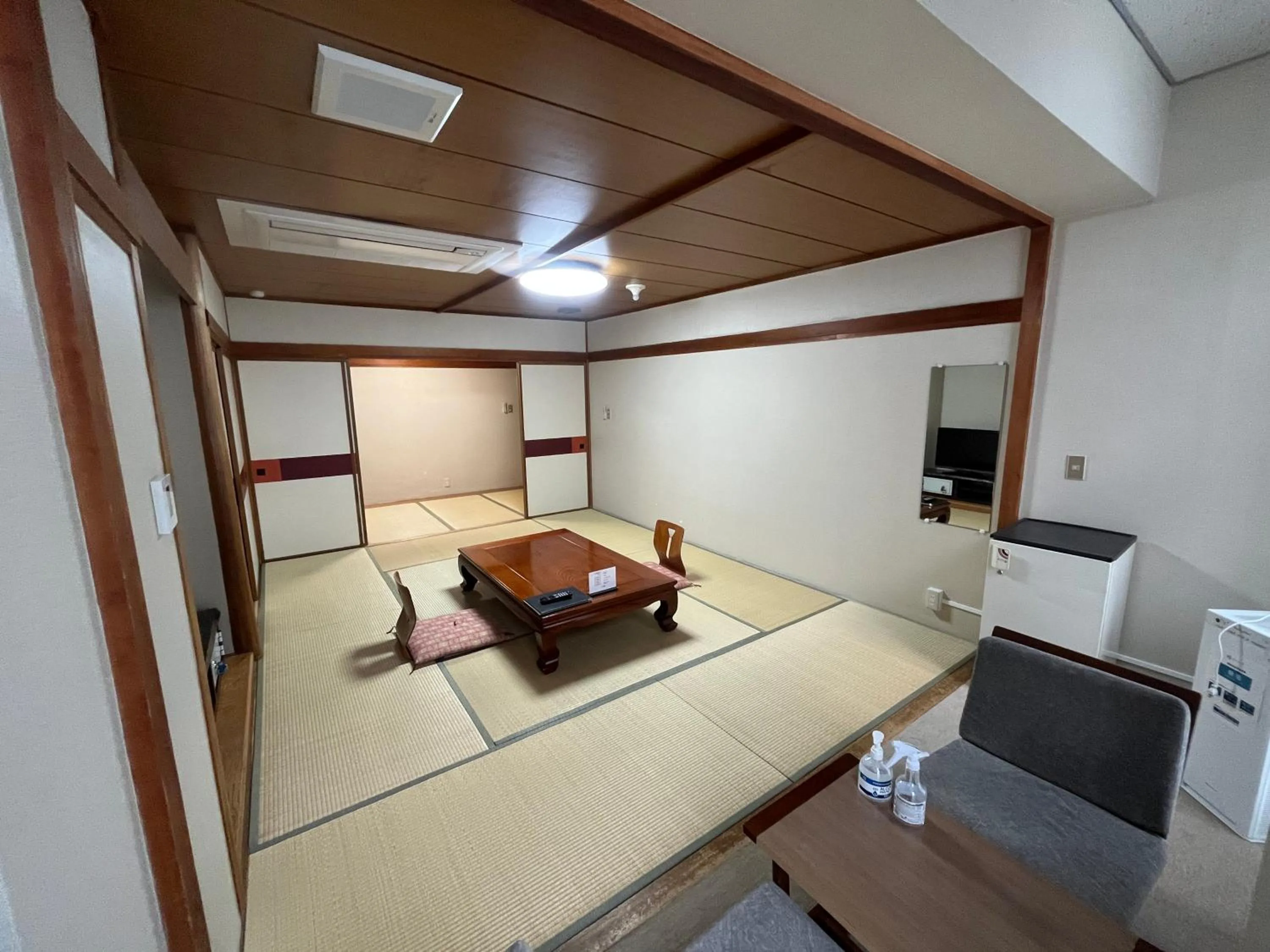 Bedroom, Bed in Nakamuraya Ryokan