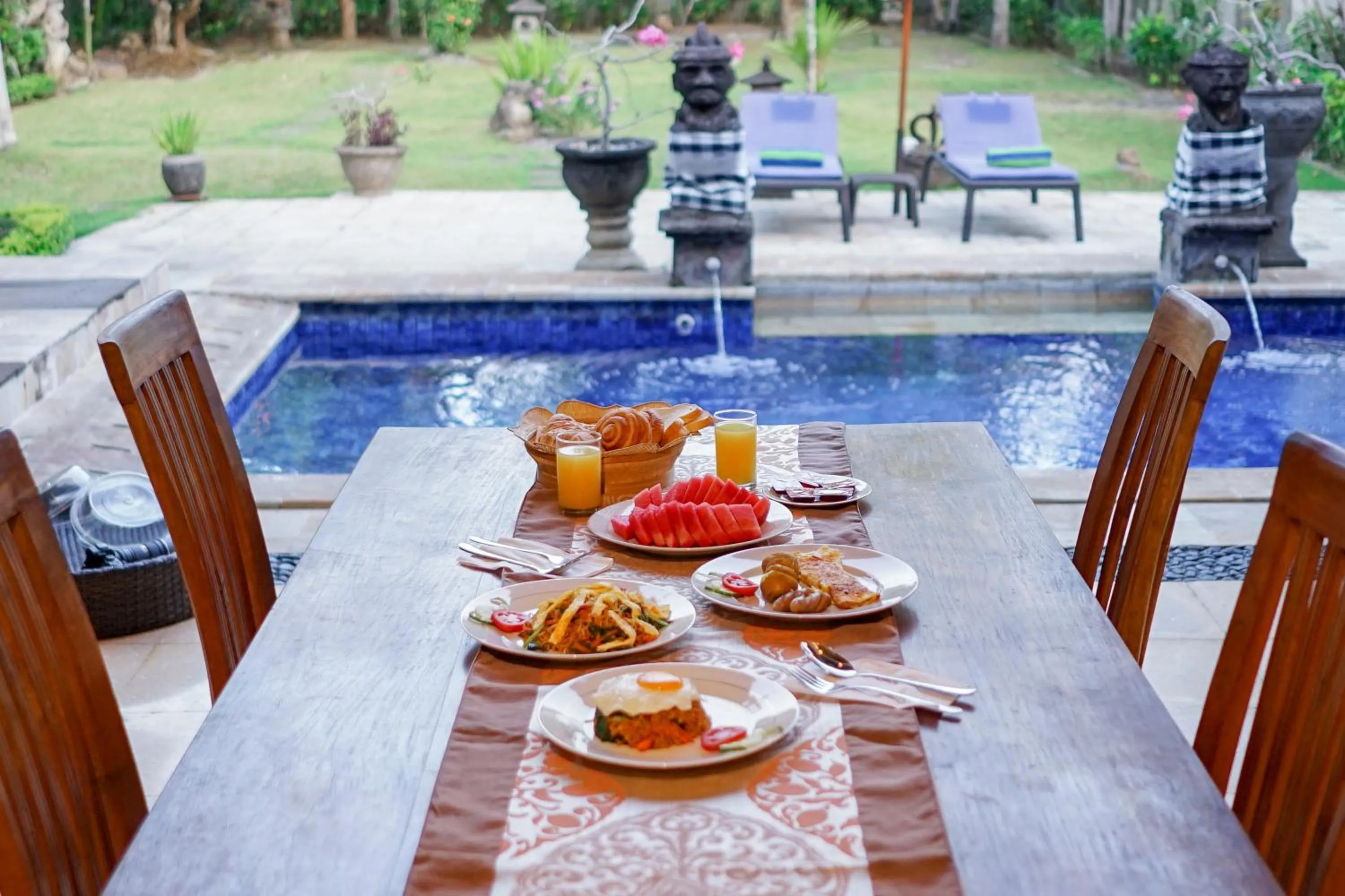 Food and drinks in Baliana Villa Seminyak