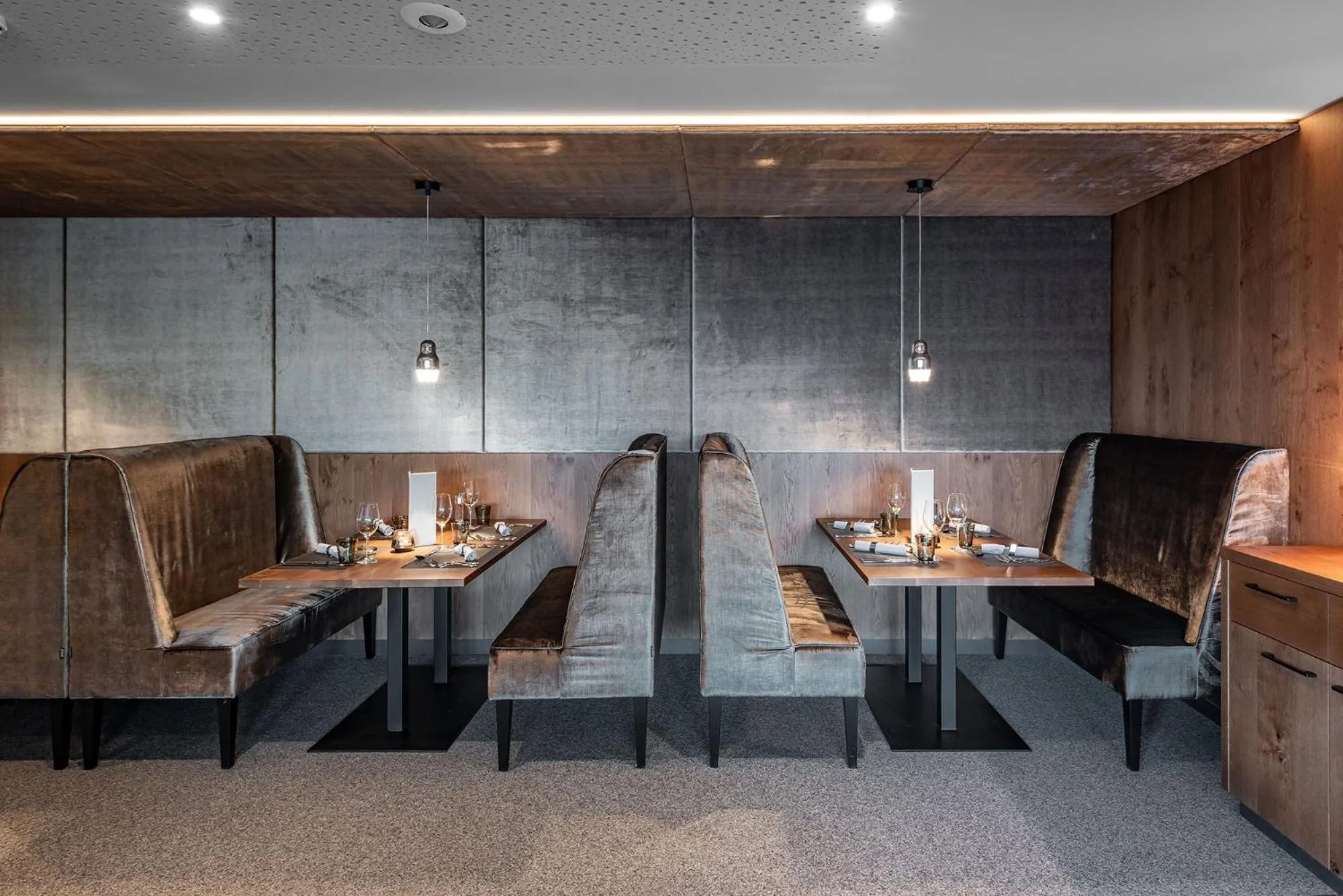 Restaurant/places to eat in Hotel Edelweiss