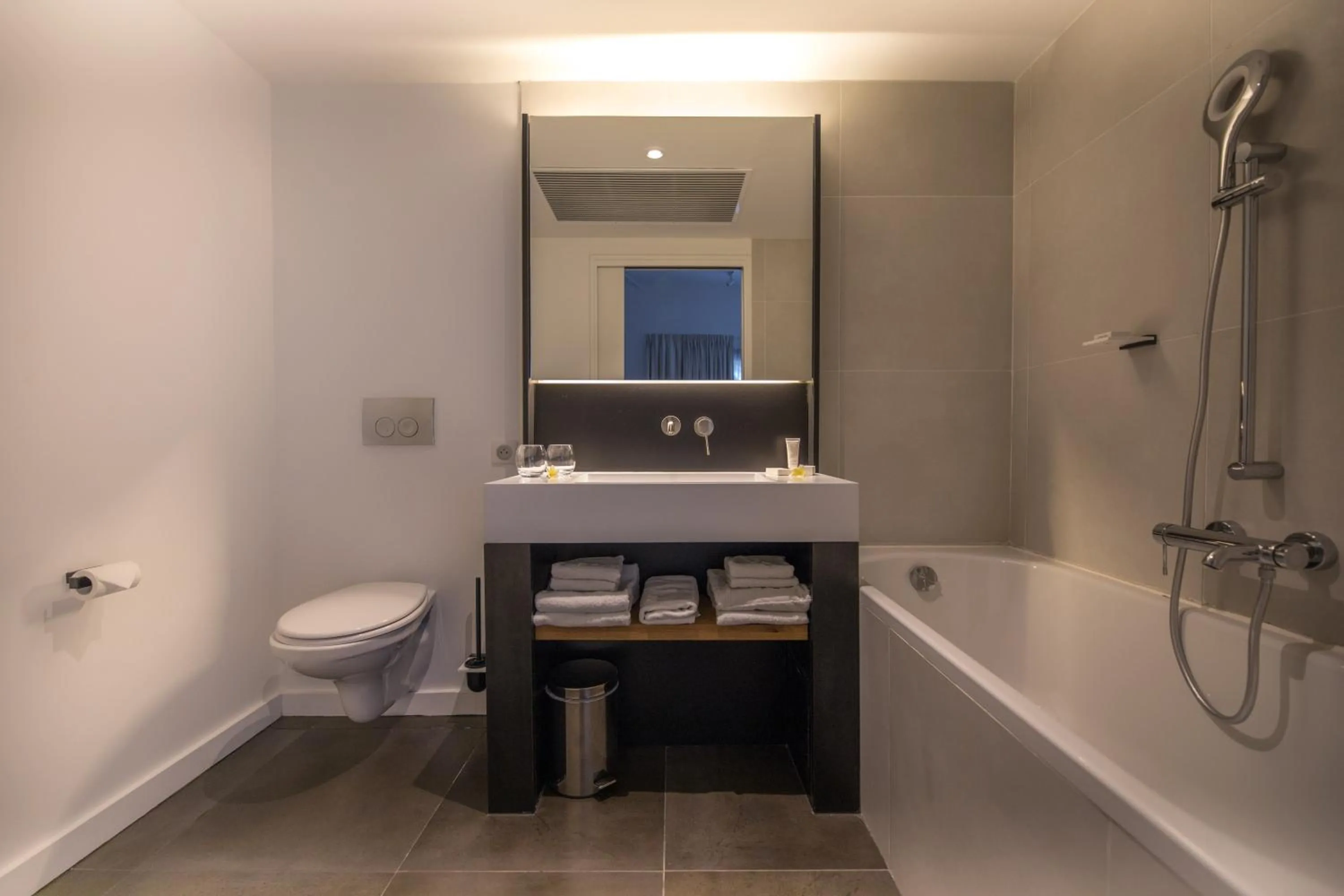 Shower in Ness by D-Ocean