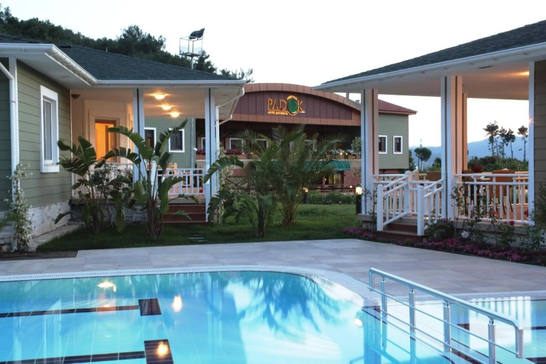 Swimming pool in Padok Premium Hotel & Stables