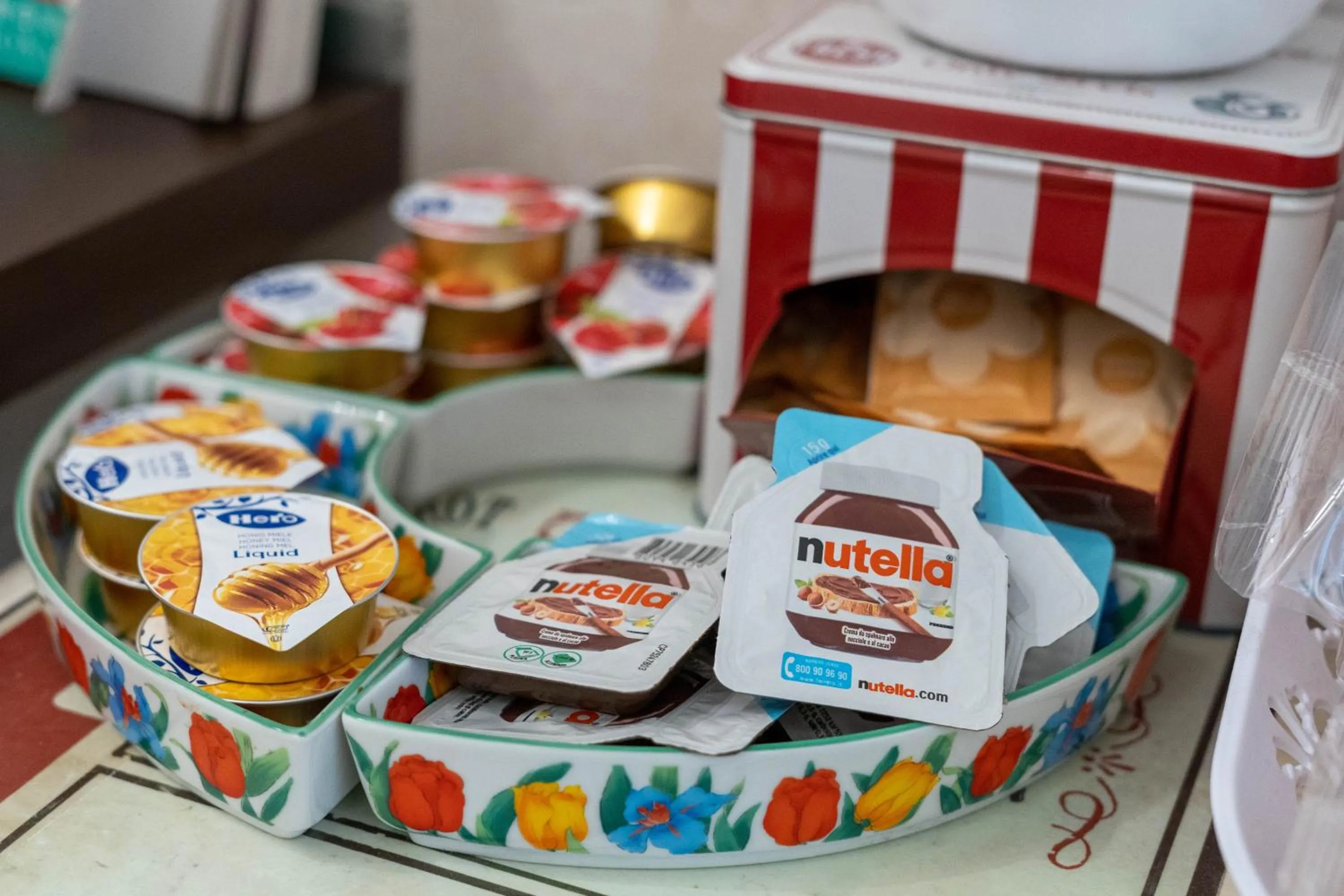 Communal lounge/ TV room in VaticanRome GUESTHOUSE