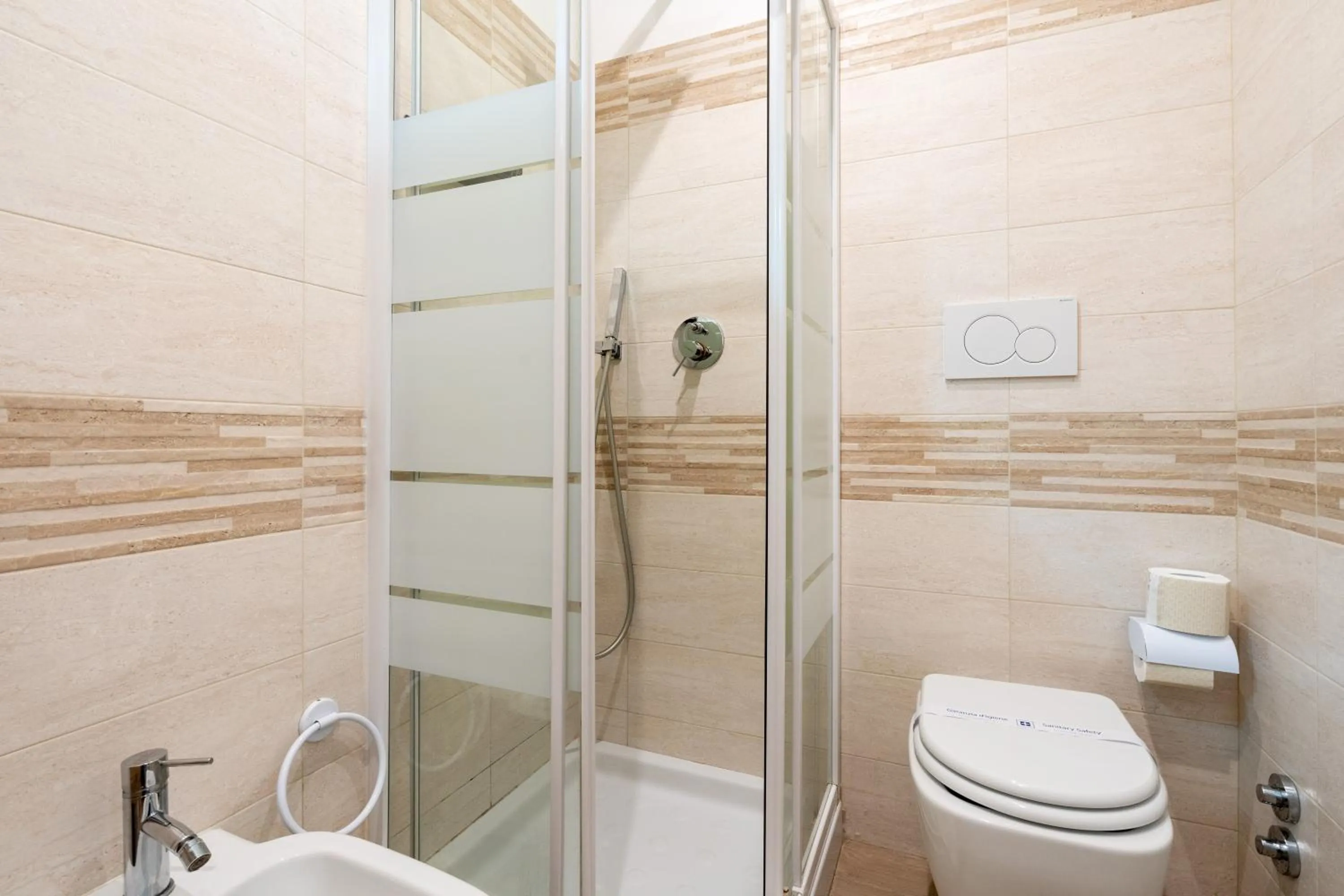 Bathroom in VaticanRome GUESTHOUSE