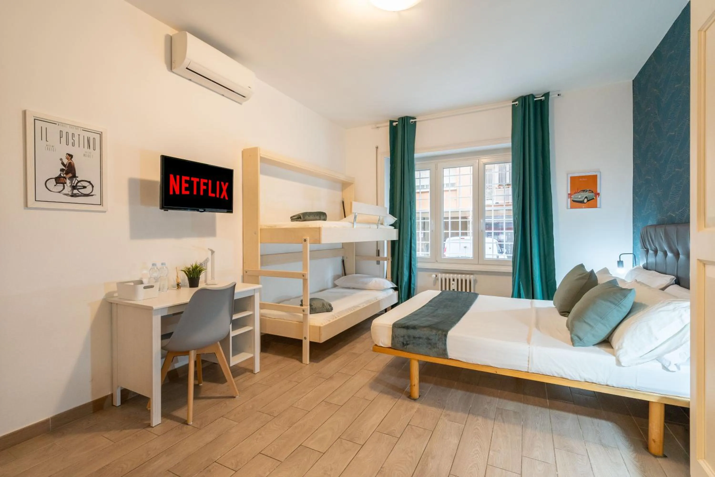 Bed in VaticanRome GUESTHOUSE