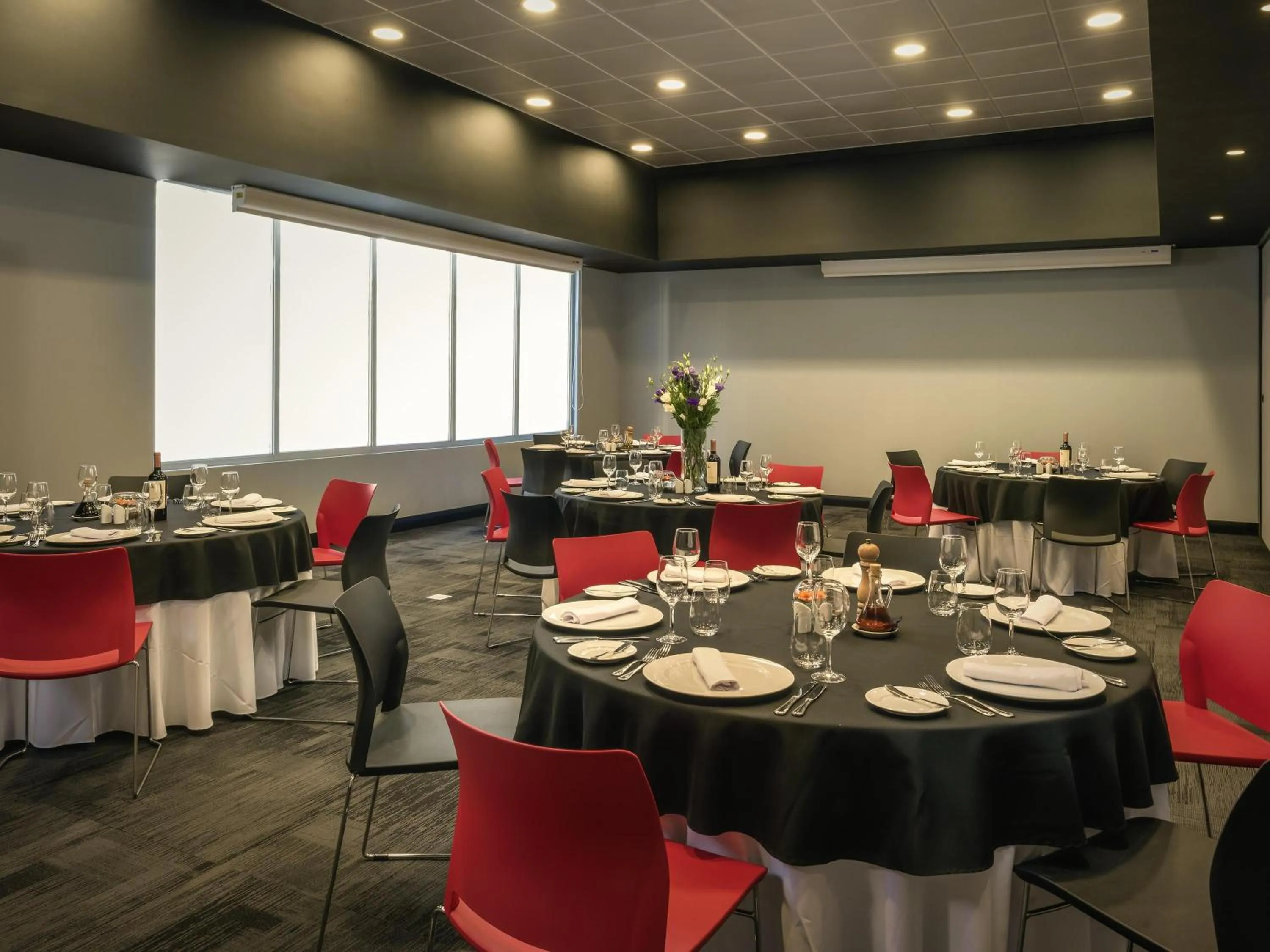 Meeting/conference room in Novotel Santiago Providencia
