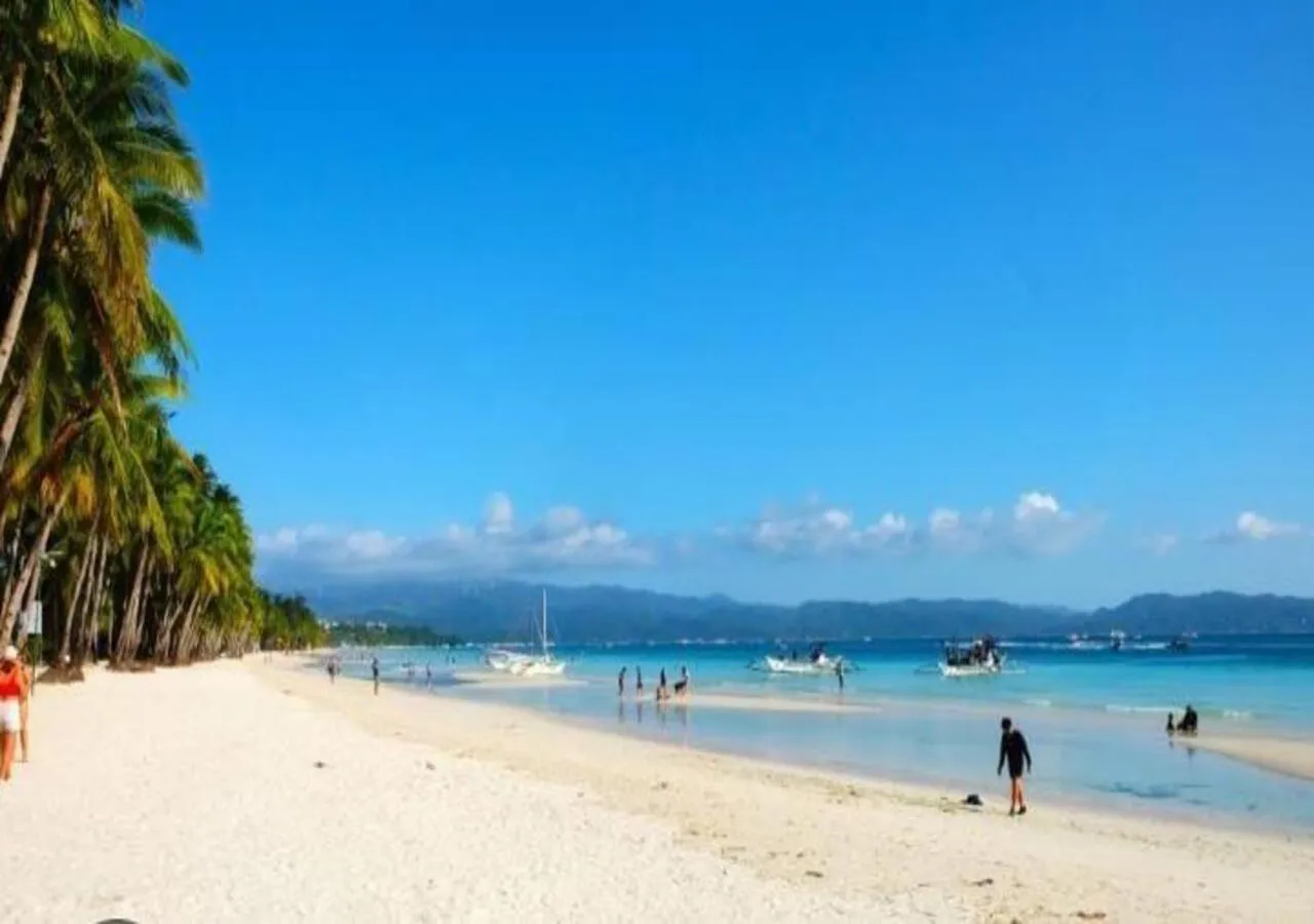 Spring in Sea Crest Hotel
