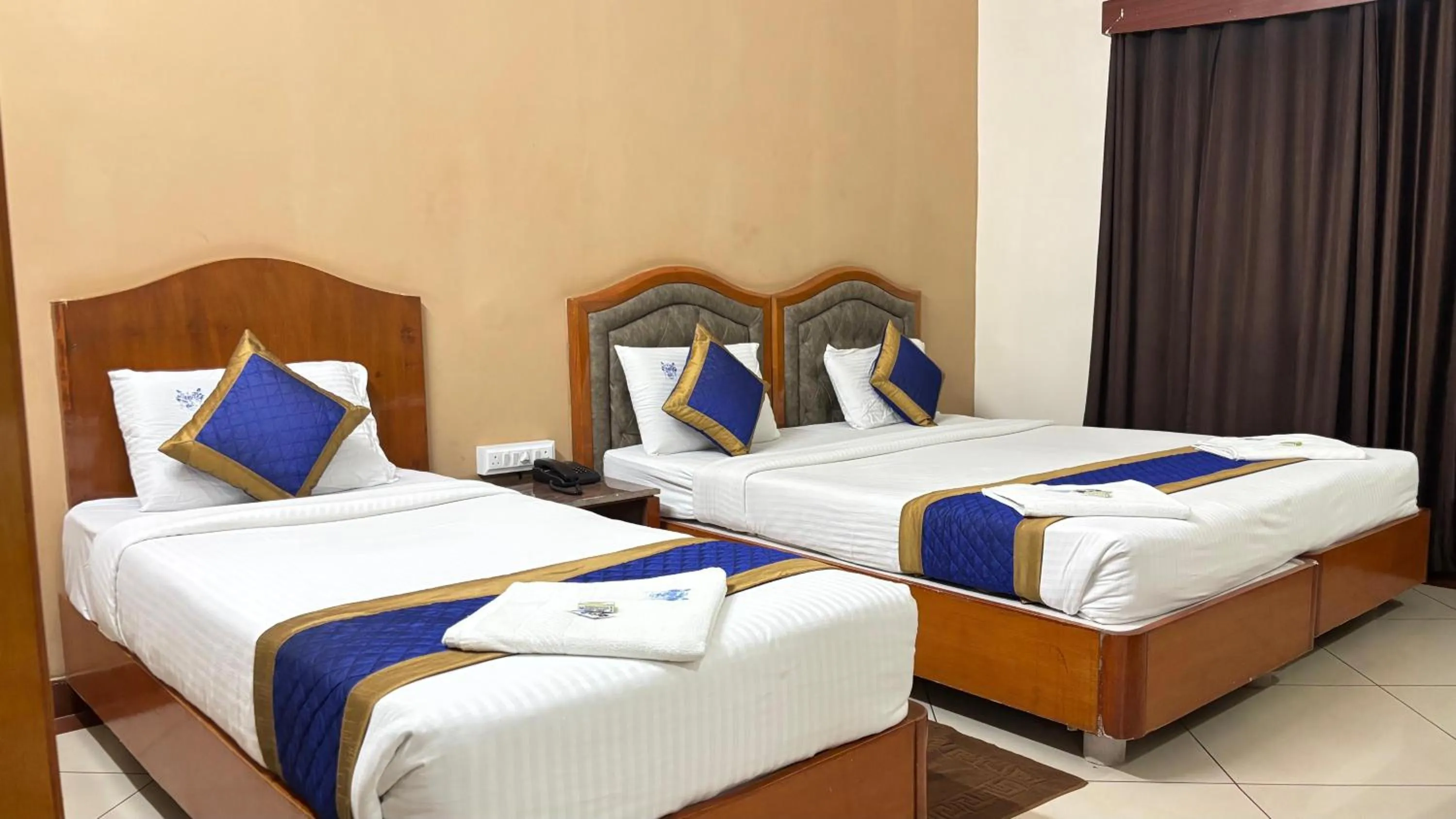 Bed in Hotel Chetan International