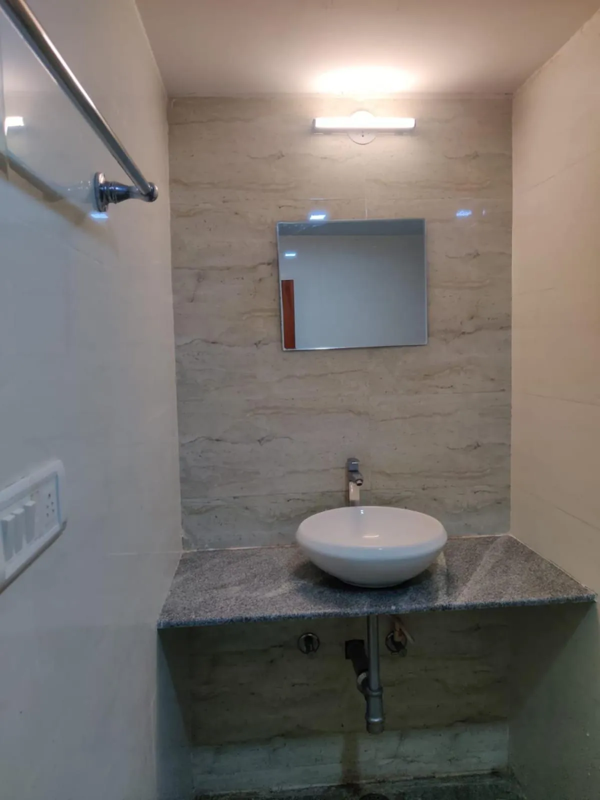 Bathroom in Hotel Chetan International