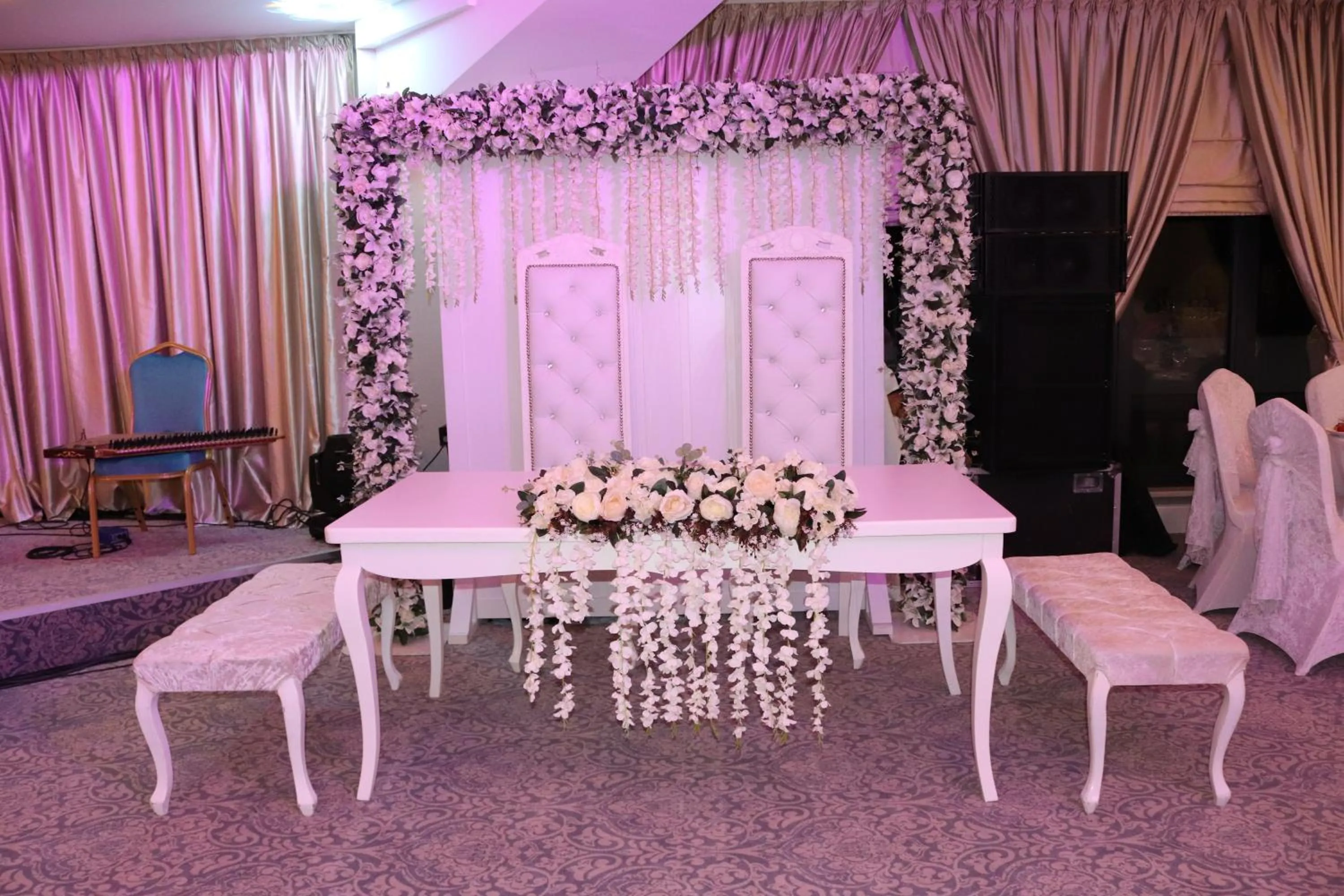 Restaurant/places to eat in DES'OTEL