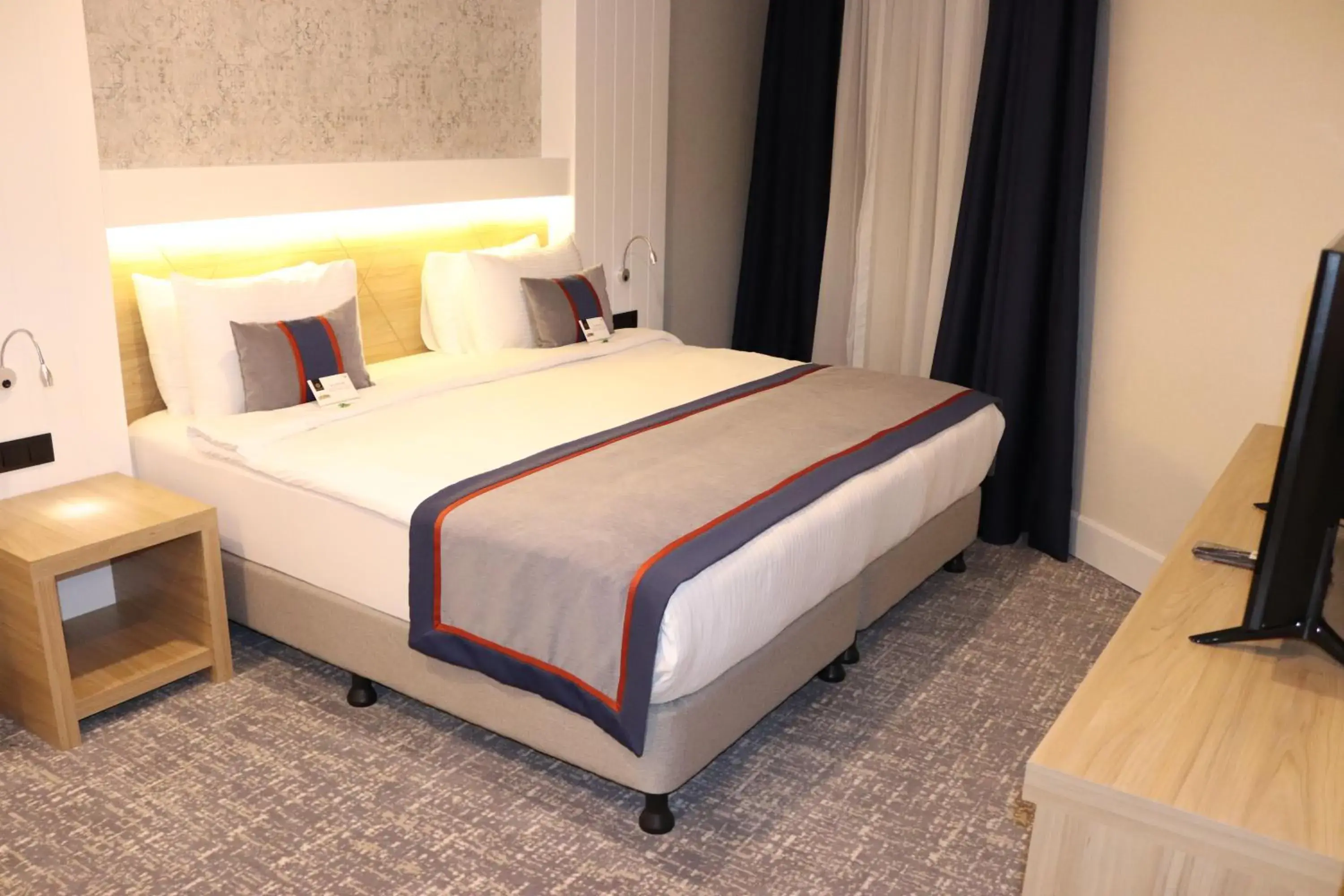 Deluxe Double Room with Sea View in DES'OTEL Deluxe Double Room with Sea View in DES'OTEL