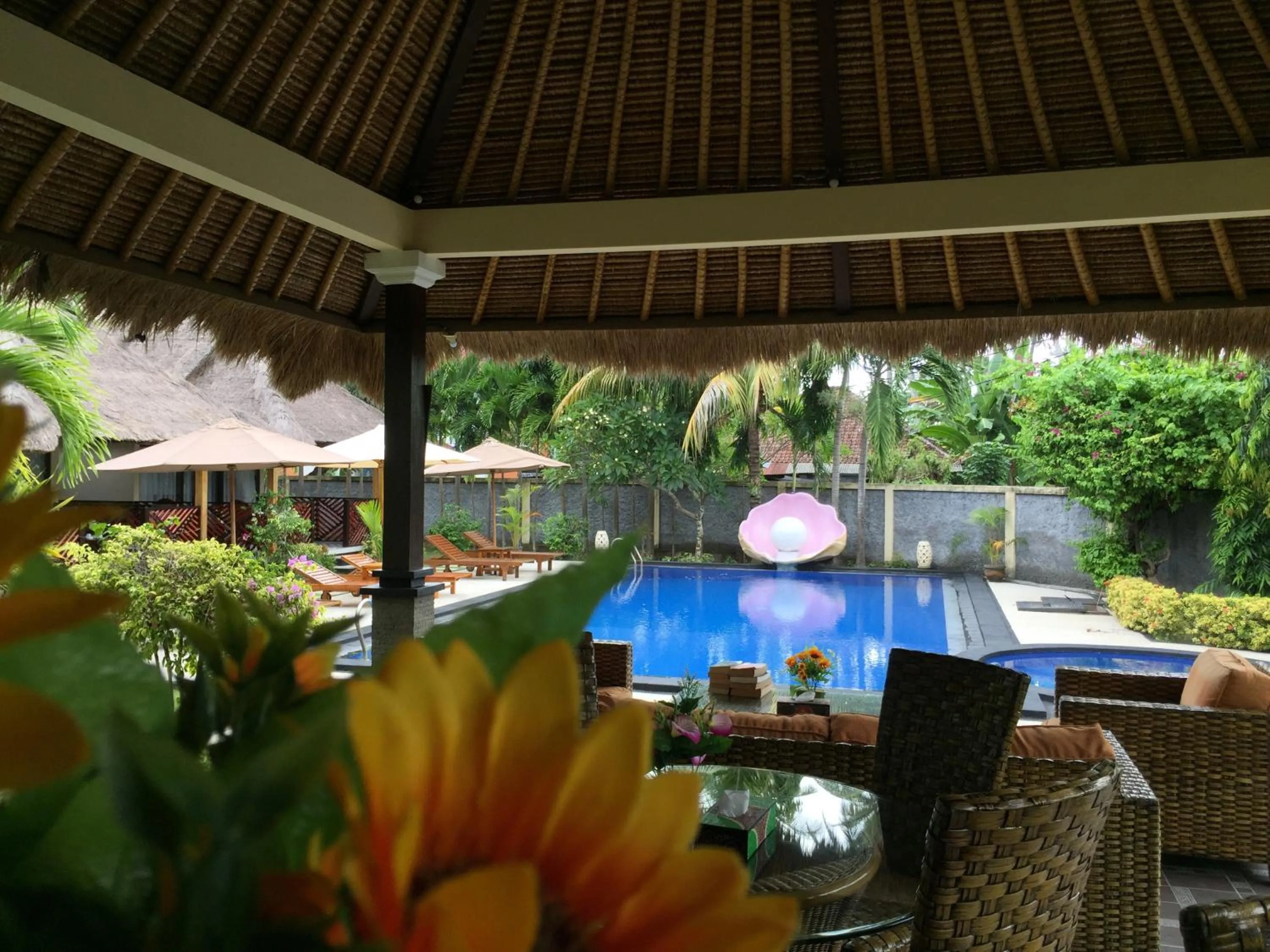 Restaurant/places to eat in Mutiara Bali