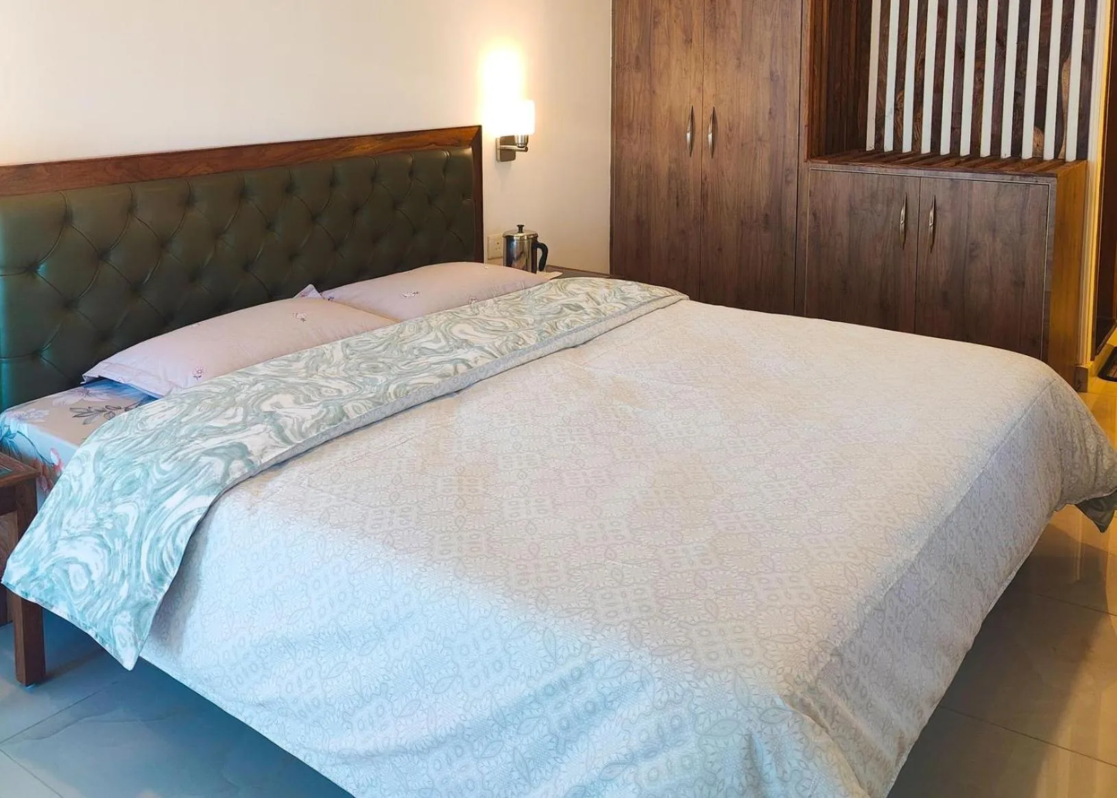 Bed in Banjara Orchard Retreat Thanedar