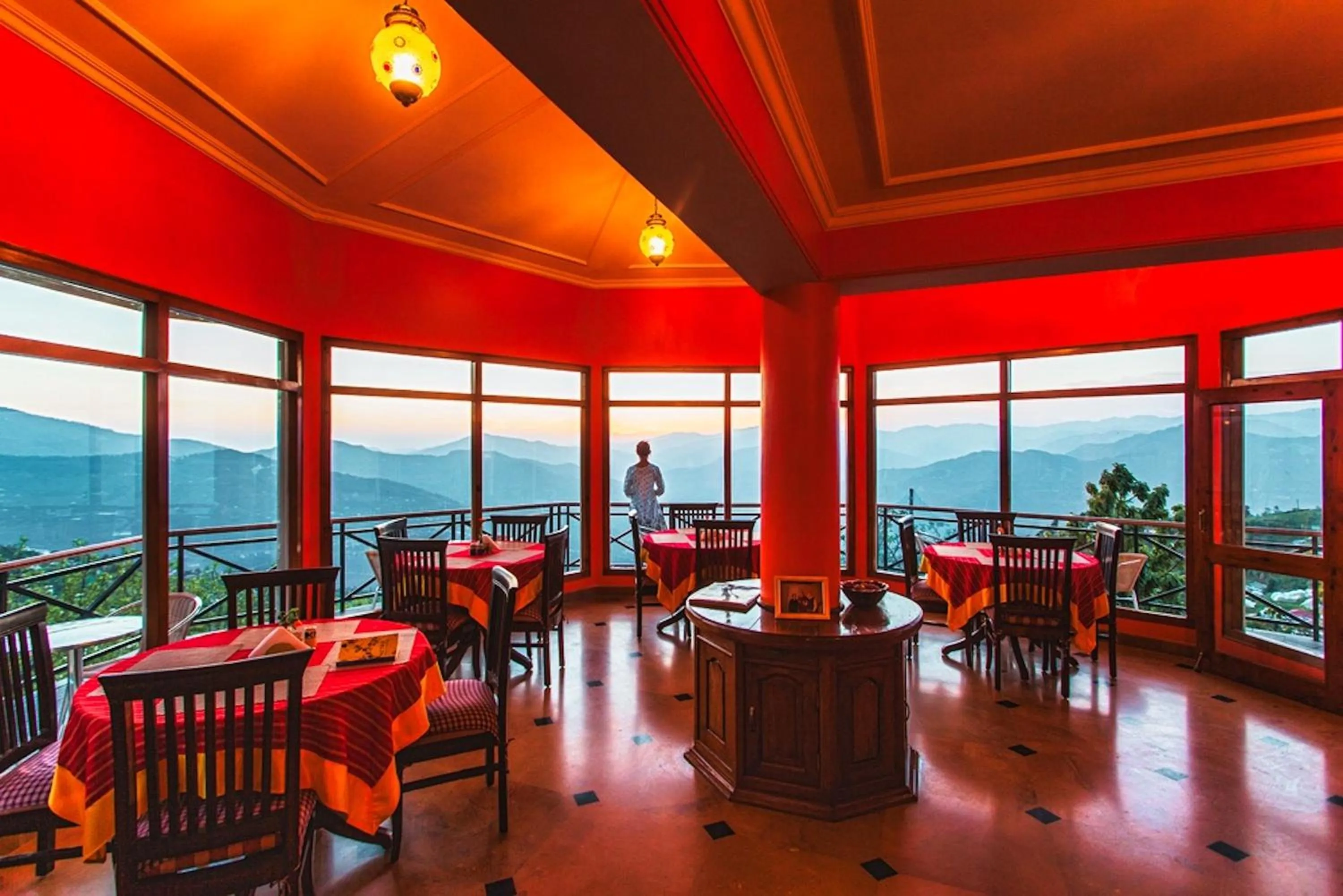 Restaurant/places to eat in Banjara Orchard Retreat Thanedar