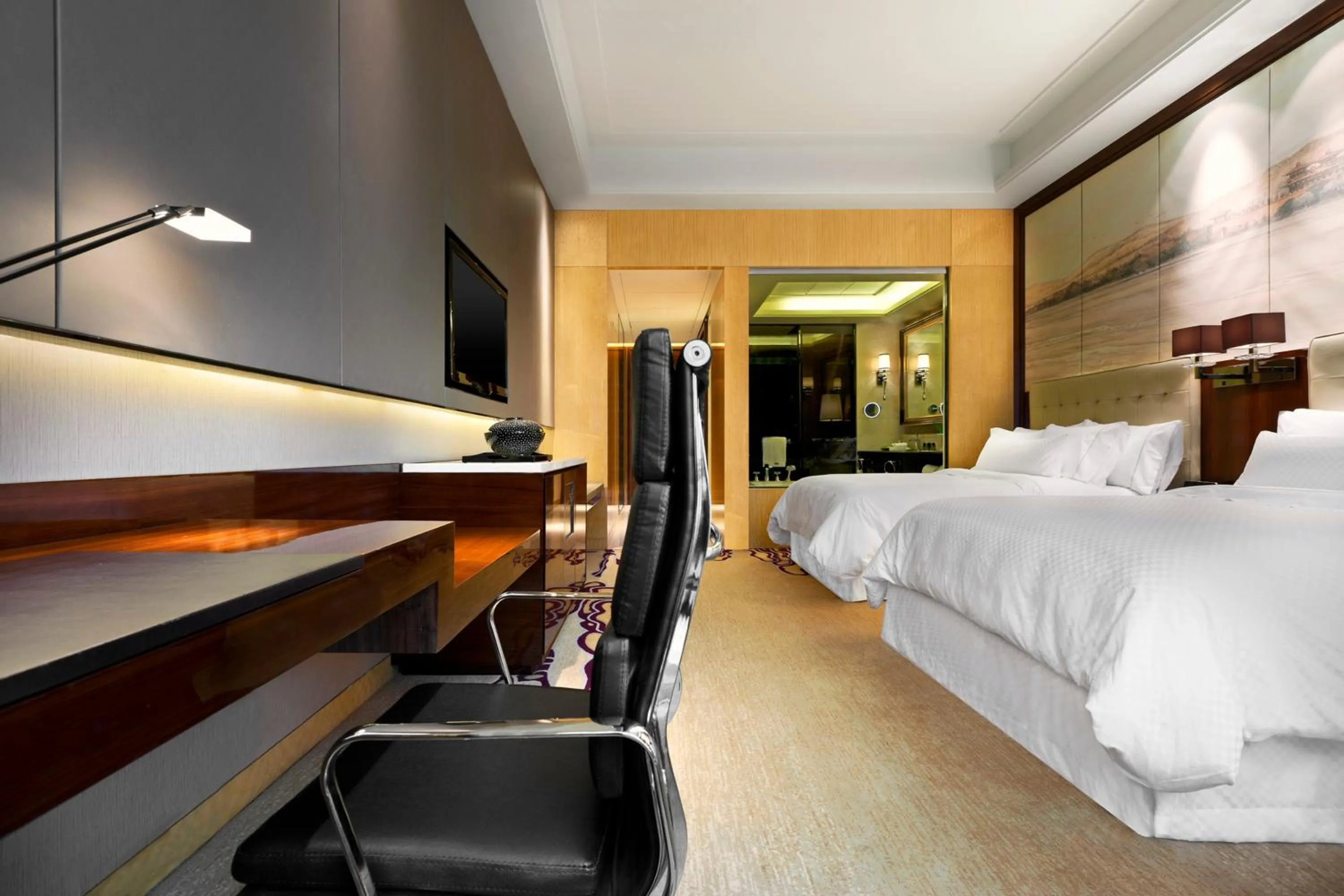 Photo of the whole room, Bed in The Westin Wuhan Wuchang