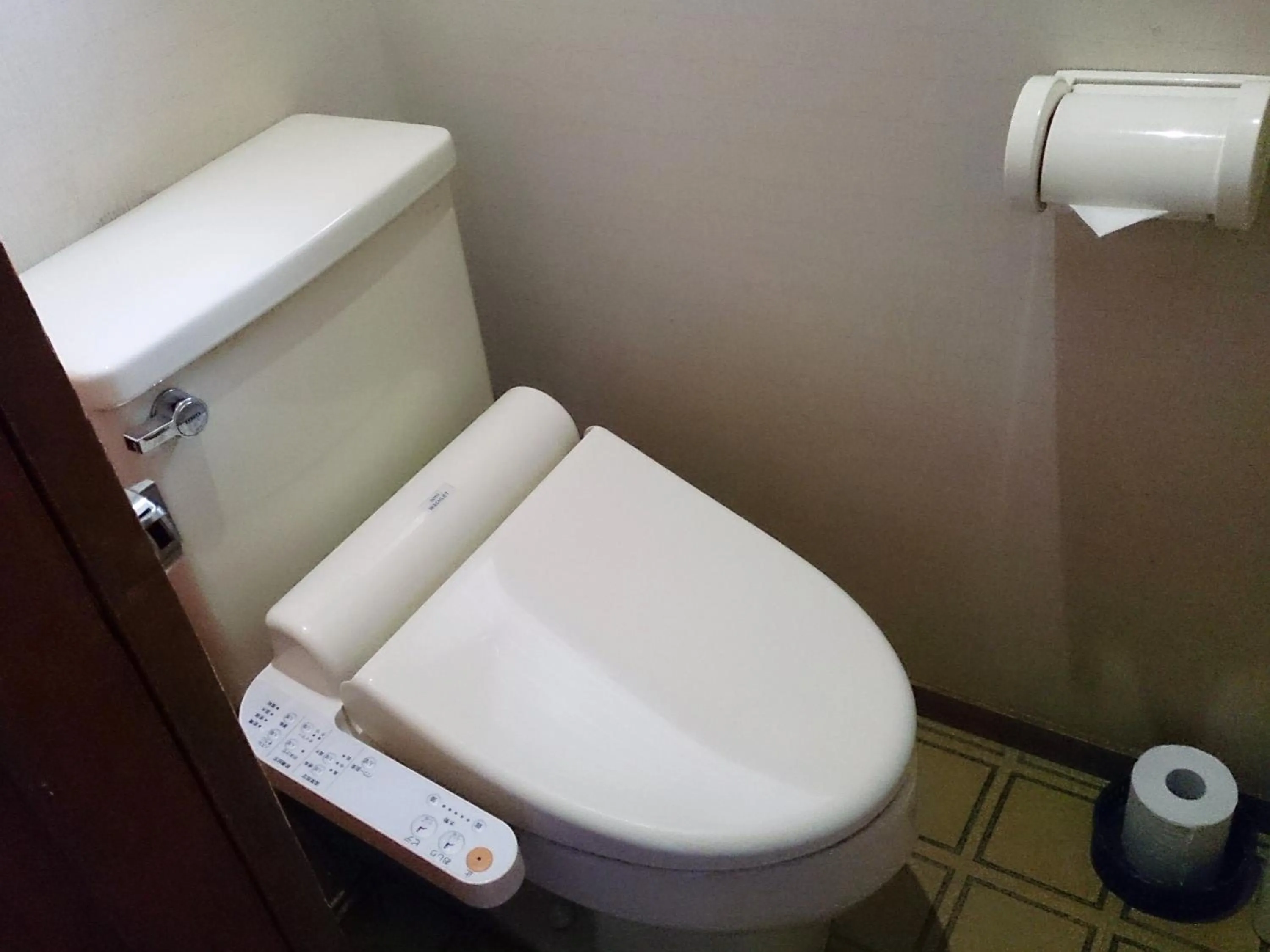 Toilet in Yokikan