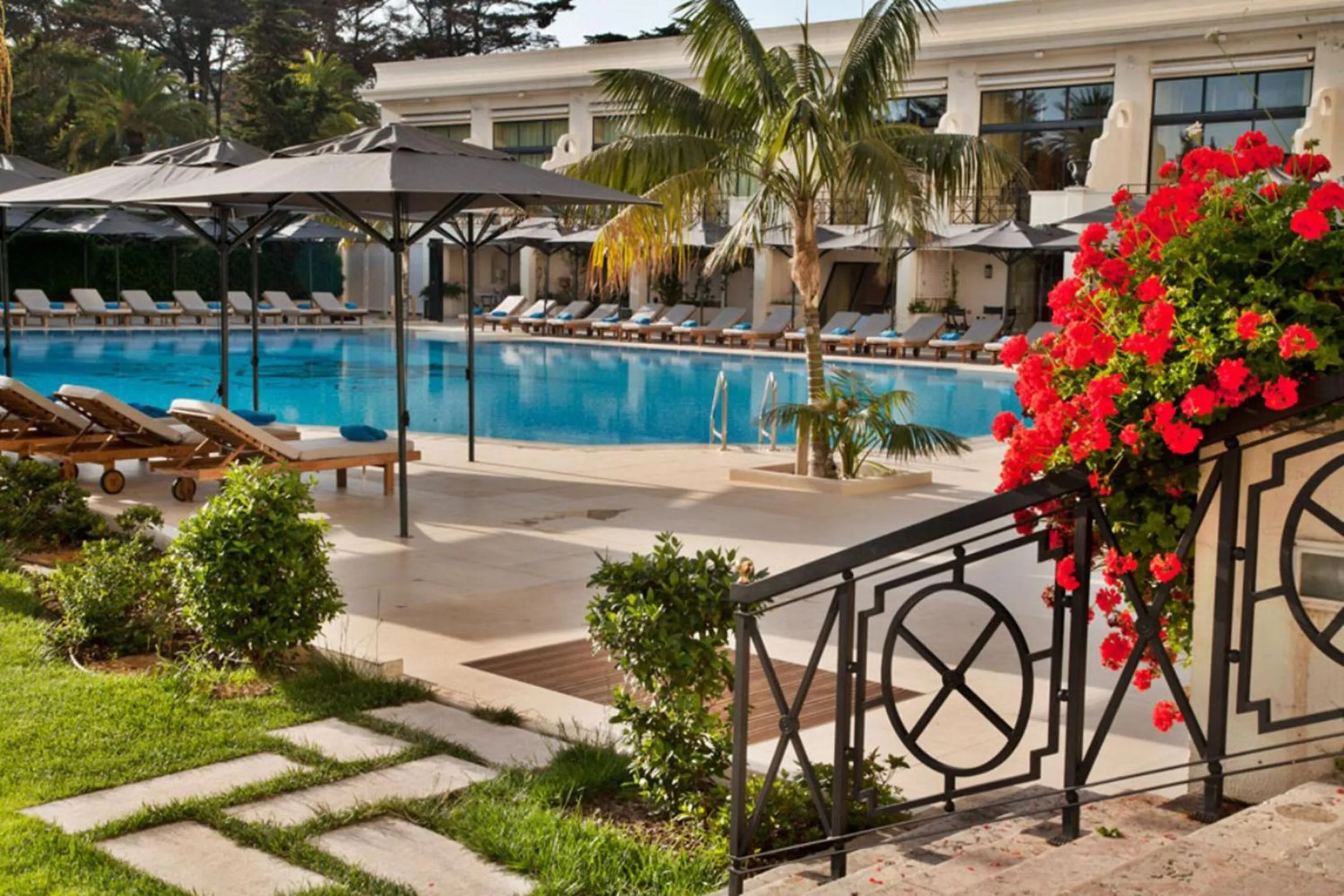 Swimming pool in Palácio Estoril Hotel, Golf & Wellness