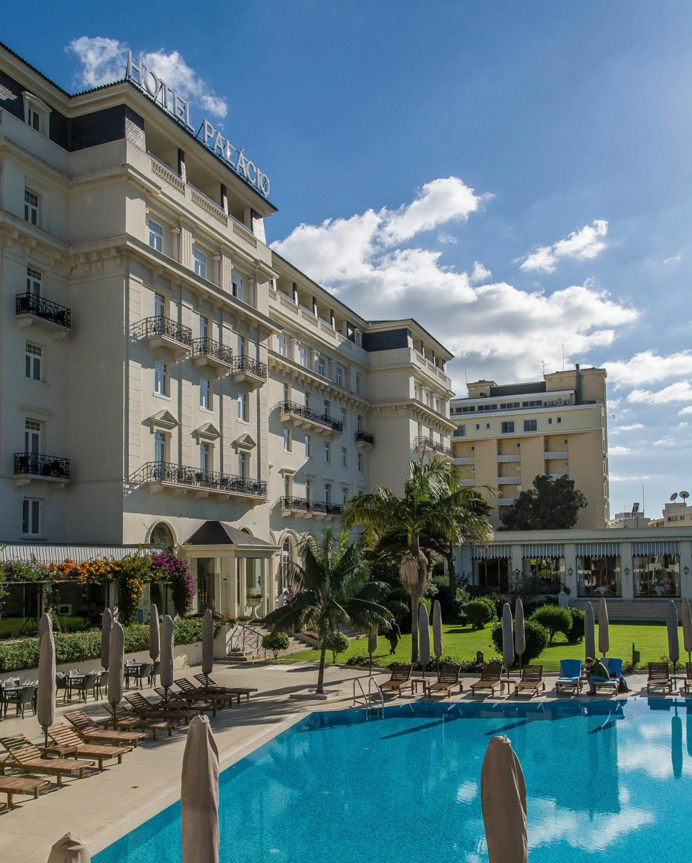 Swimming pool in Palácio Estoril Hotel, Golf & Wellness