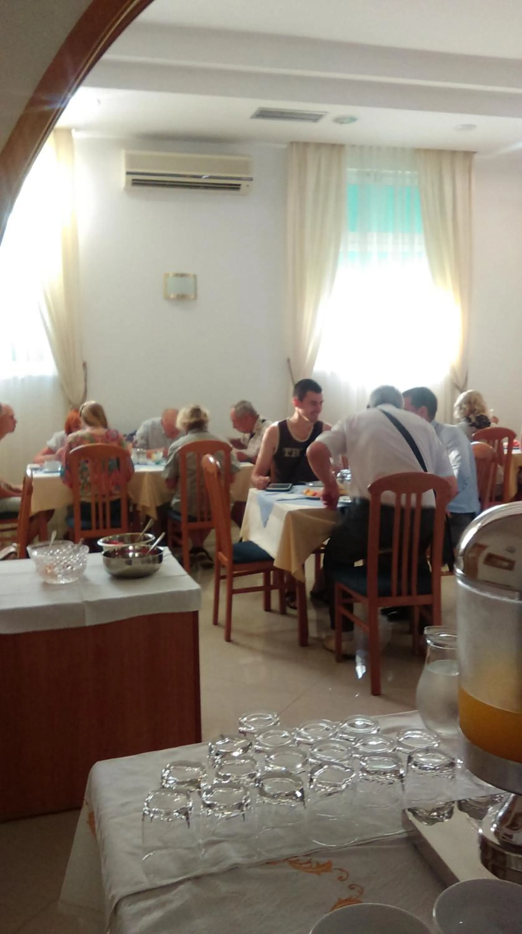 Restaurant/places to eat in Hotel Metković