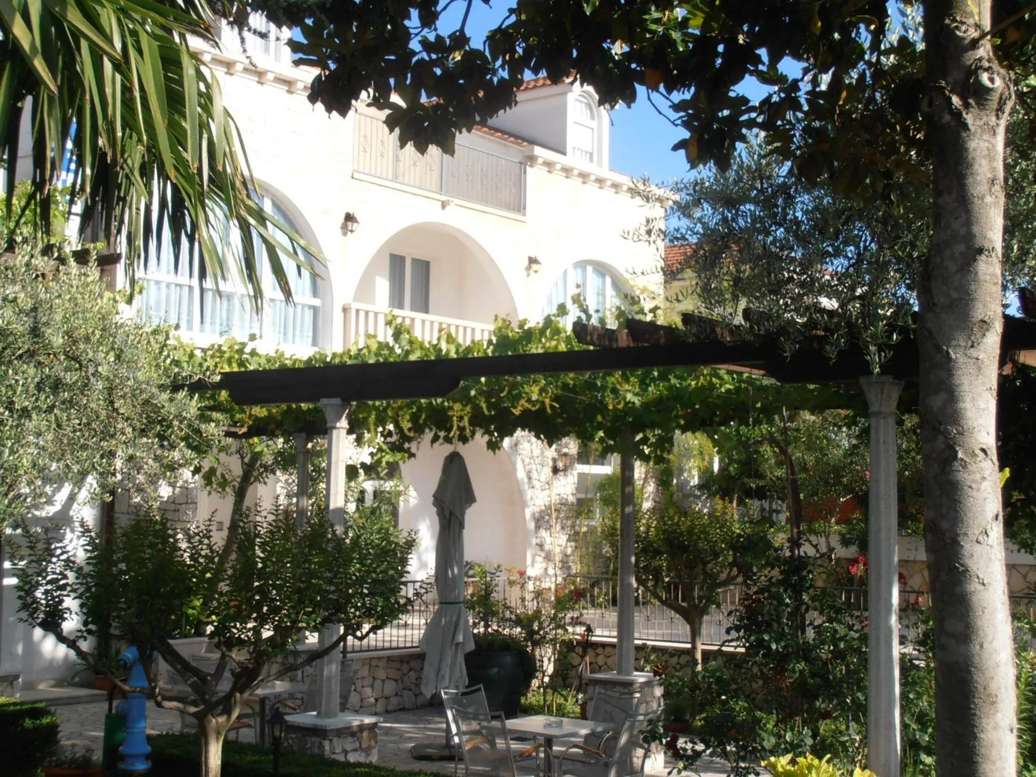 Facade/entrance in Hotel Metković