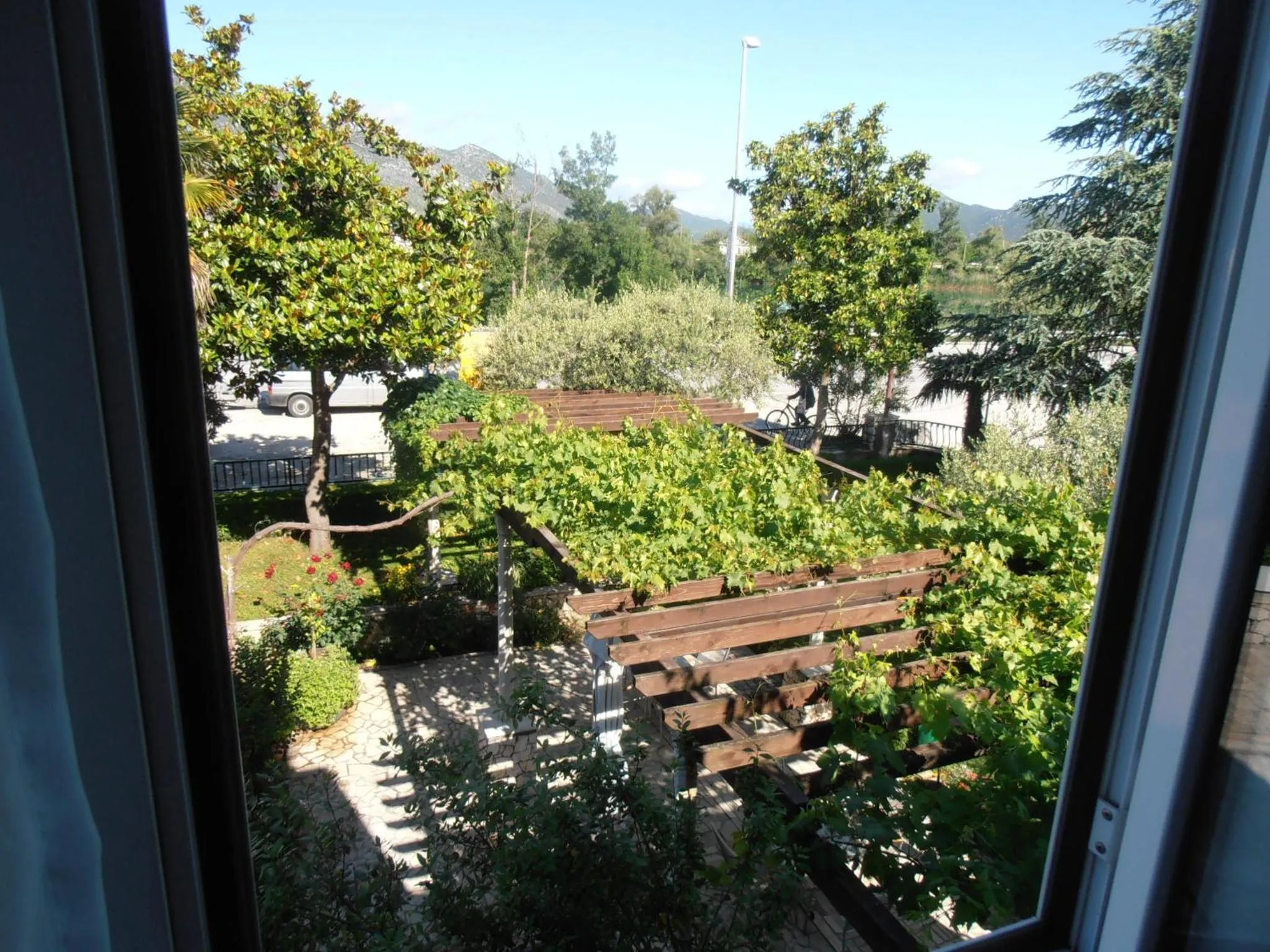 Garden in Hotel Metković