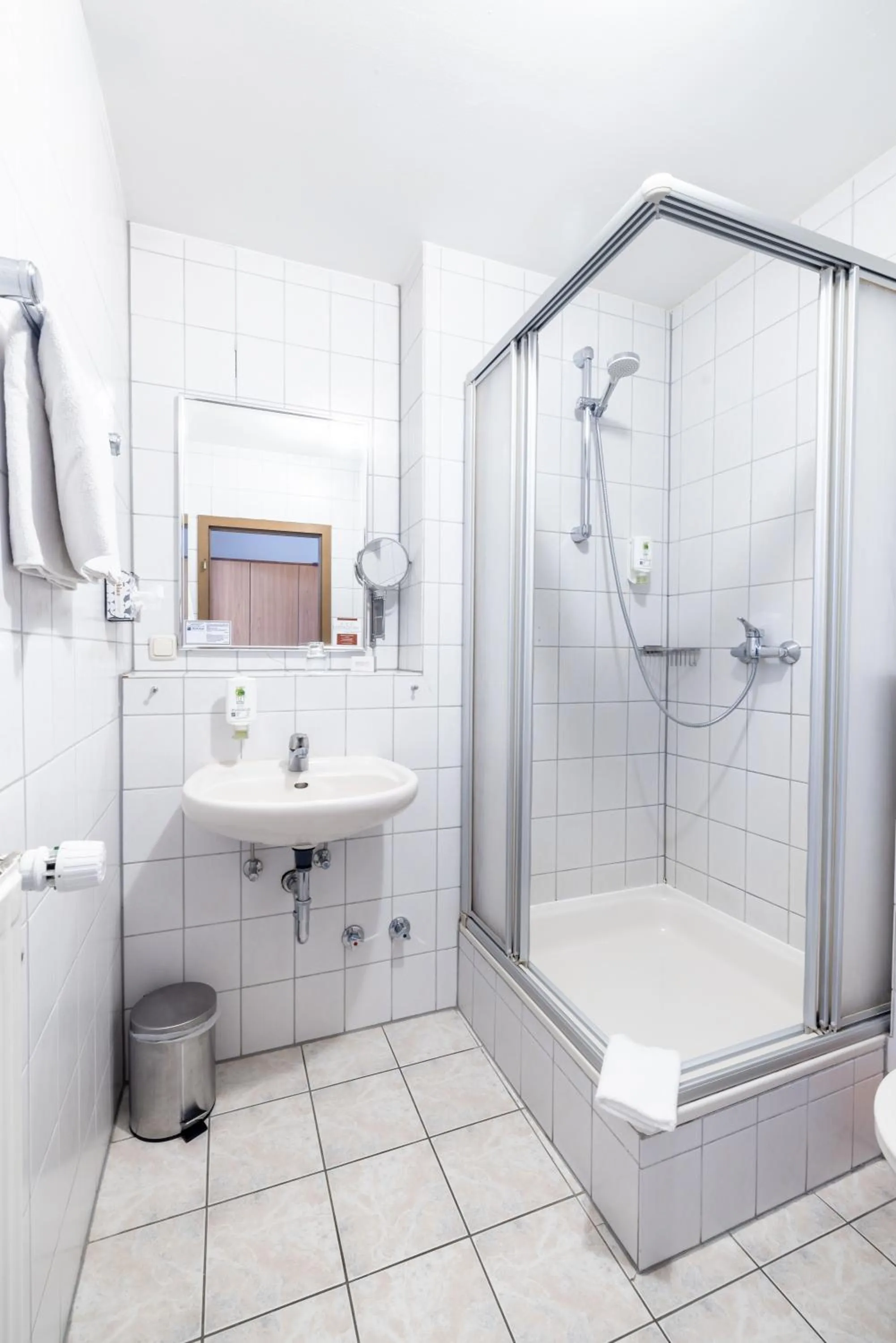 Shower in Hotel Lüttje Burg