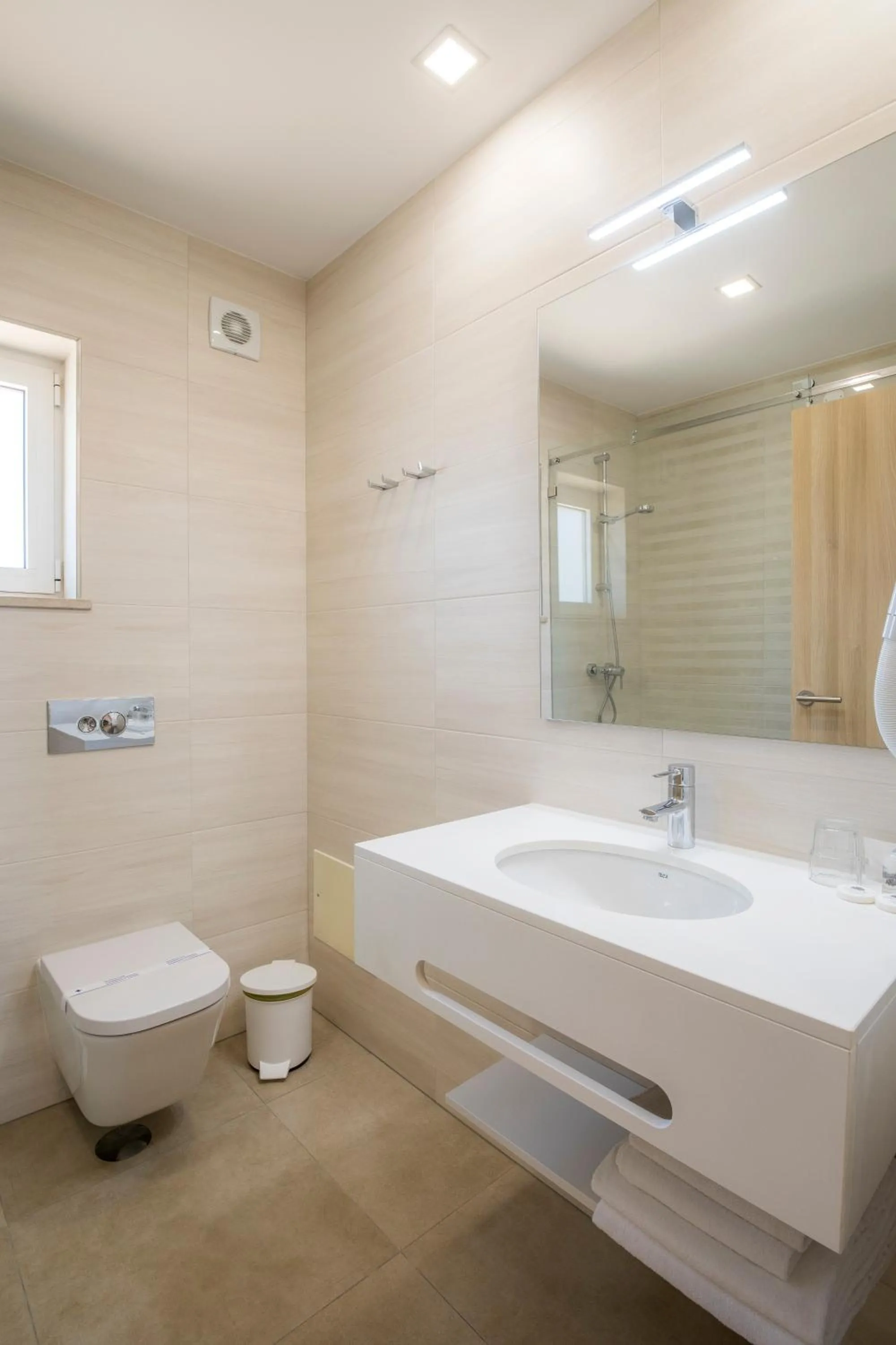 Toilet in Clube Porto Mos - Sunplace Hotels & Beach Resort