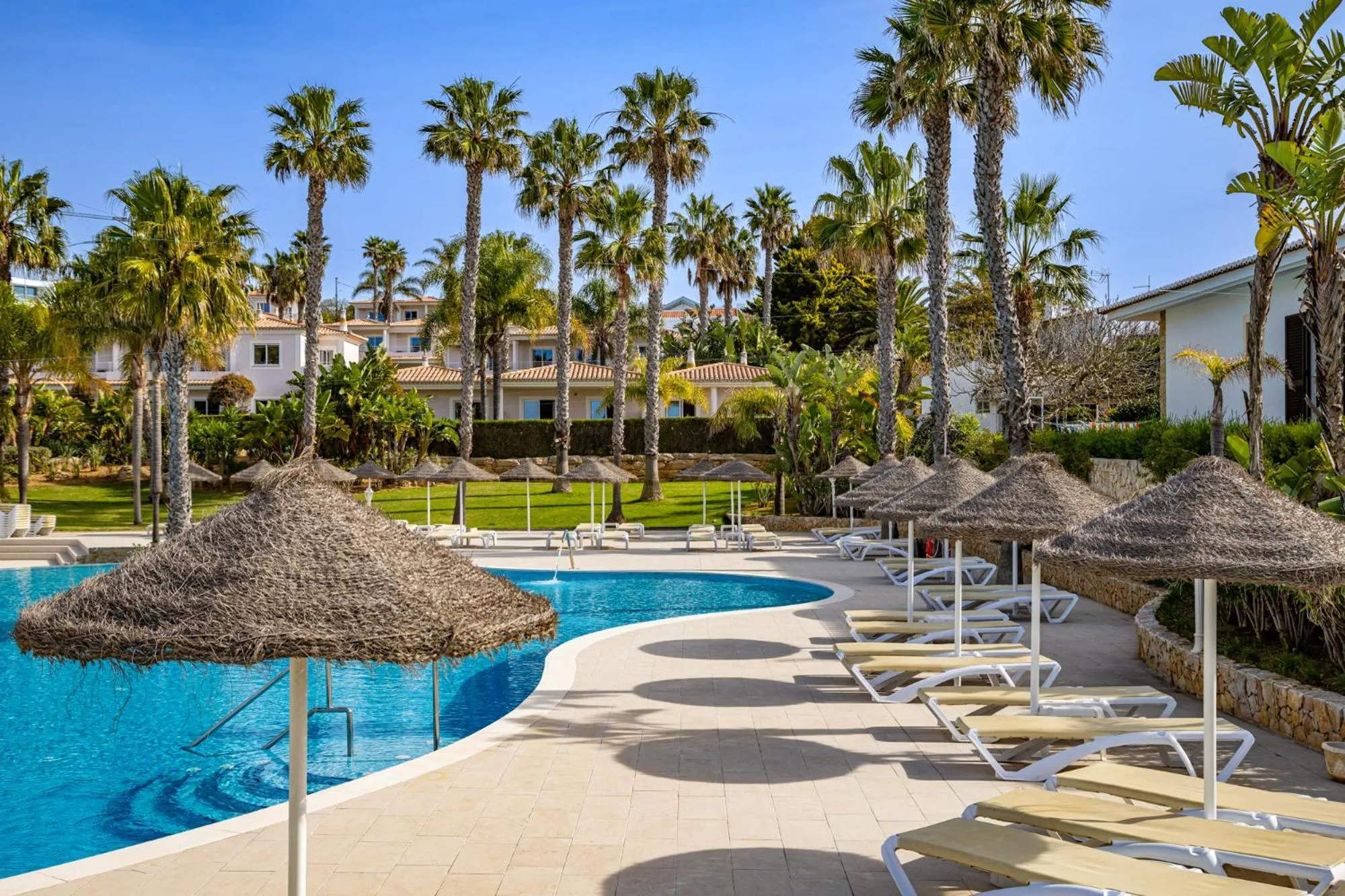 Swimming pool in Clube Porto Mos - Sunplace Hotels & Beach Resort