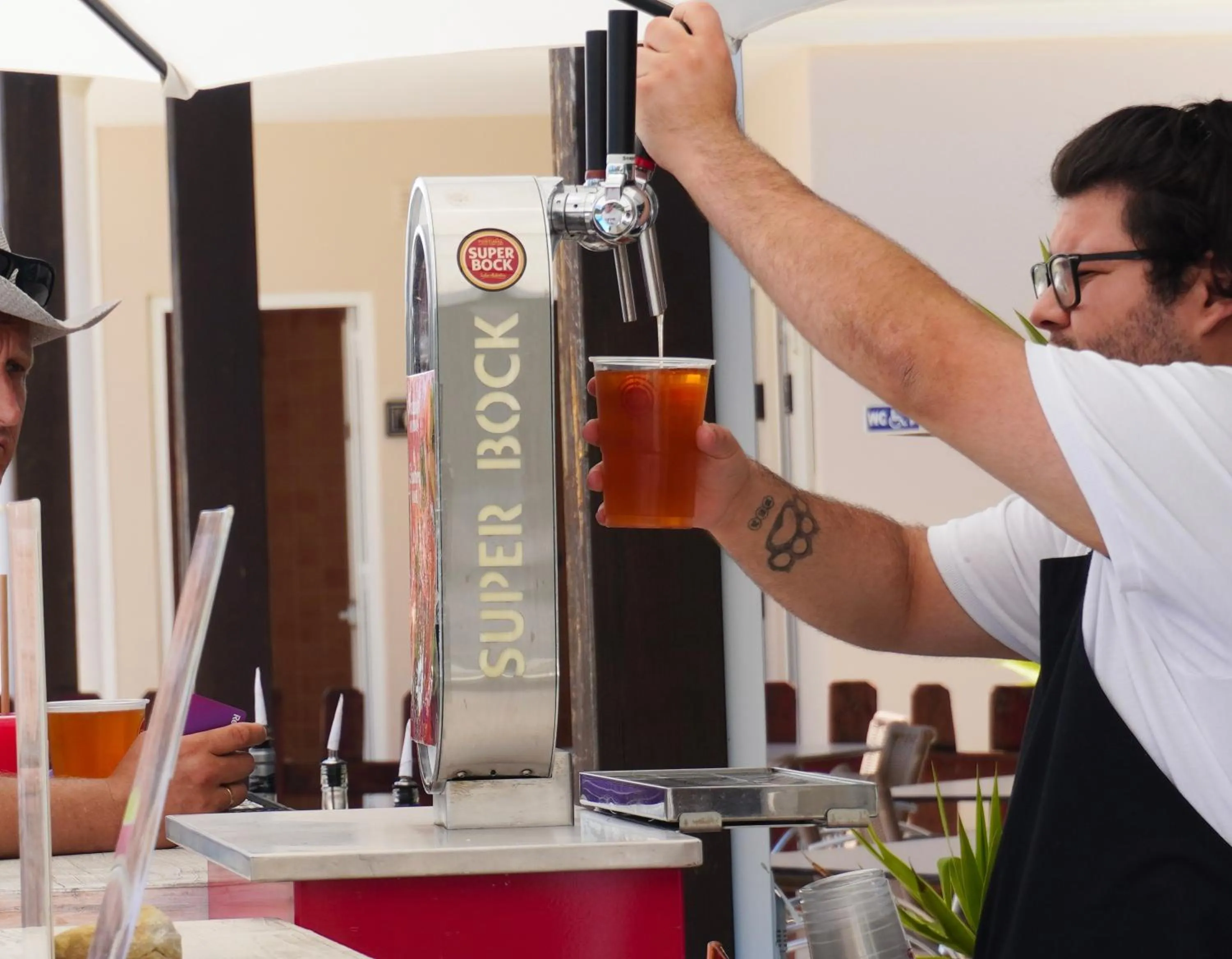 Lounge or bar in Clube Porto Mos - Sunplace Hotels & Beach Resort