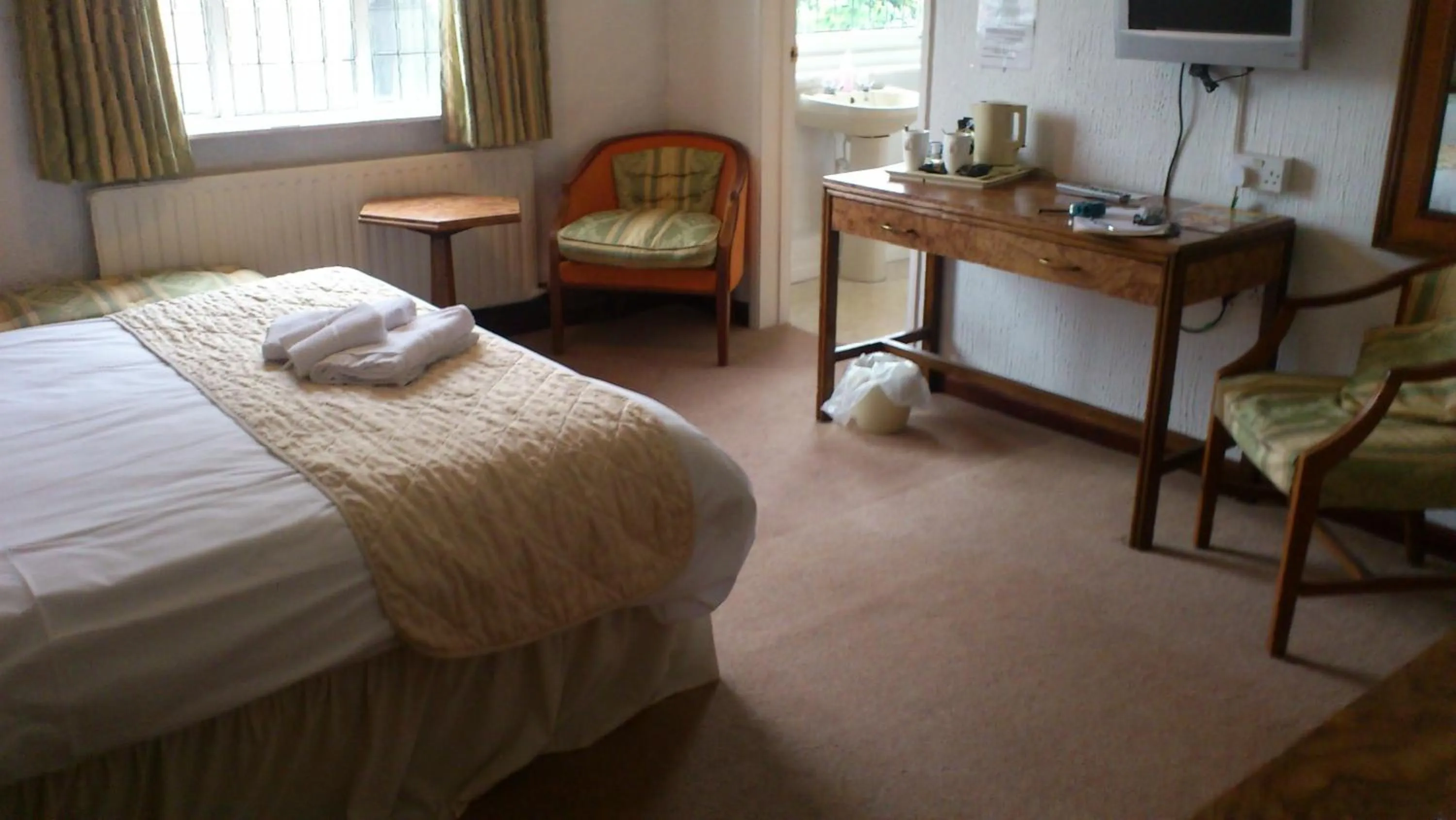 Decorative detail, Bed in The Griffin Hotel