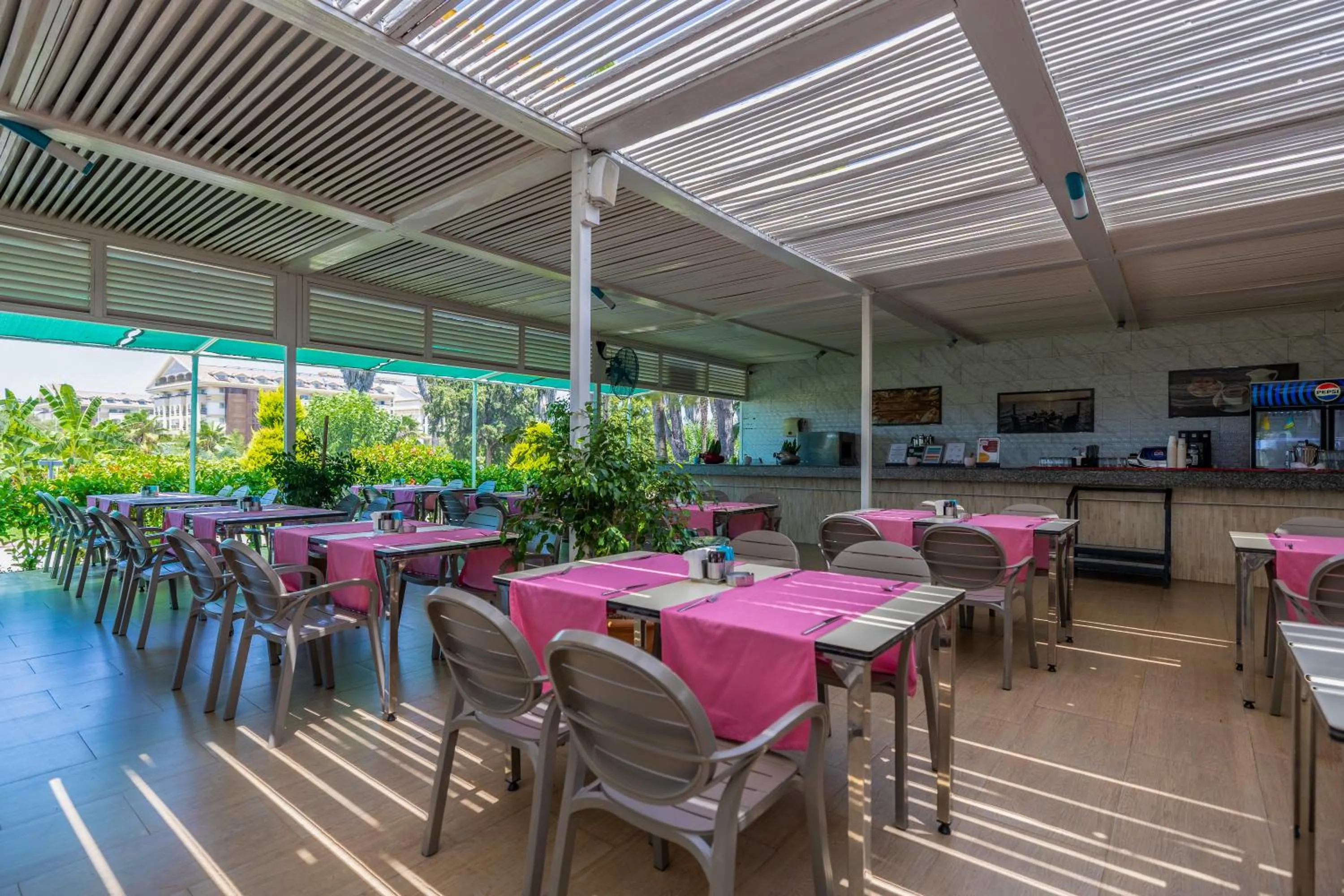 Food and drinks in VONRESORT Golden Beach & Aqua - Kids Concept-Ultra All Inclusive