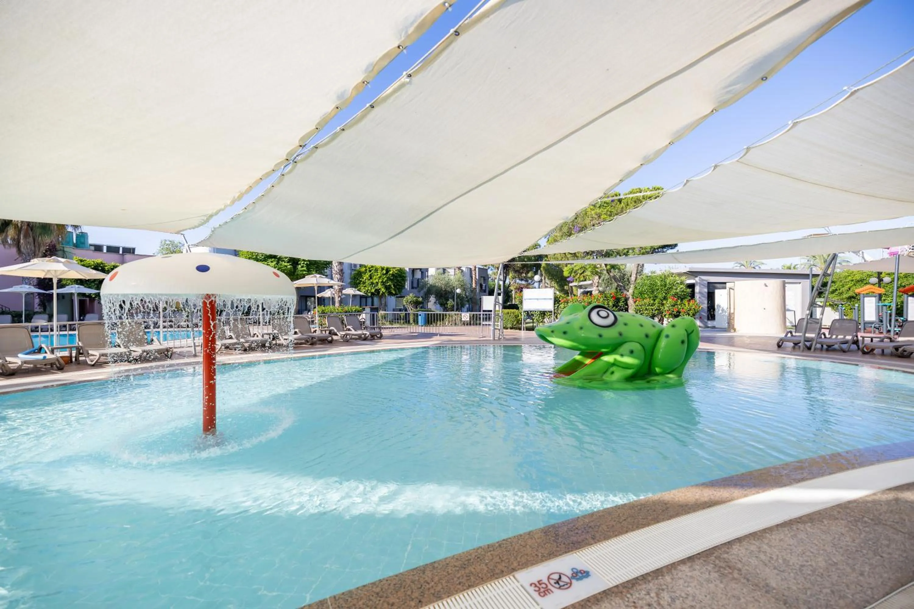 Swimming pool in VONRESORT Golden Beach & Aqua - Kids Concept-Ultra All Inclusive