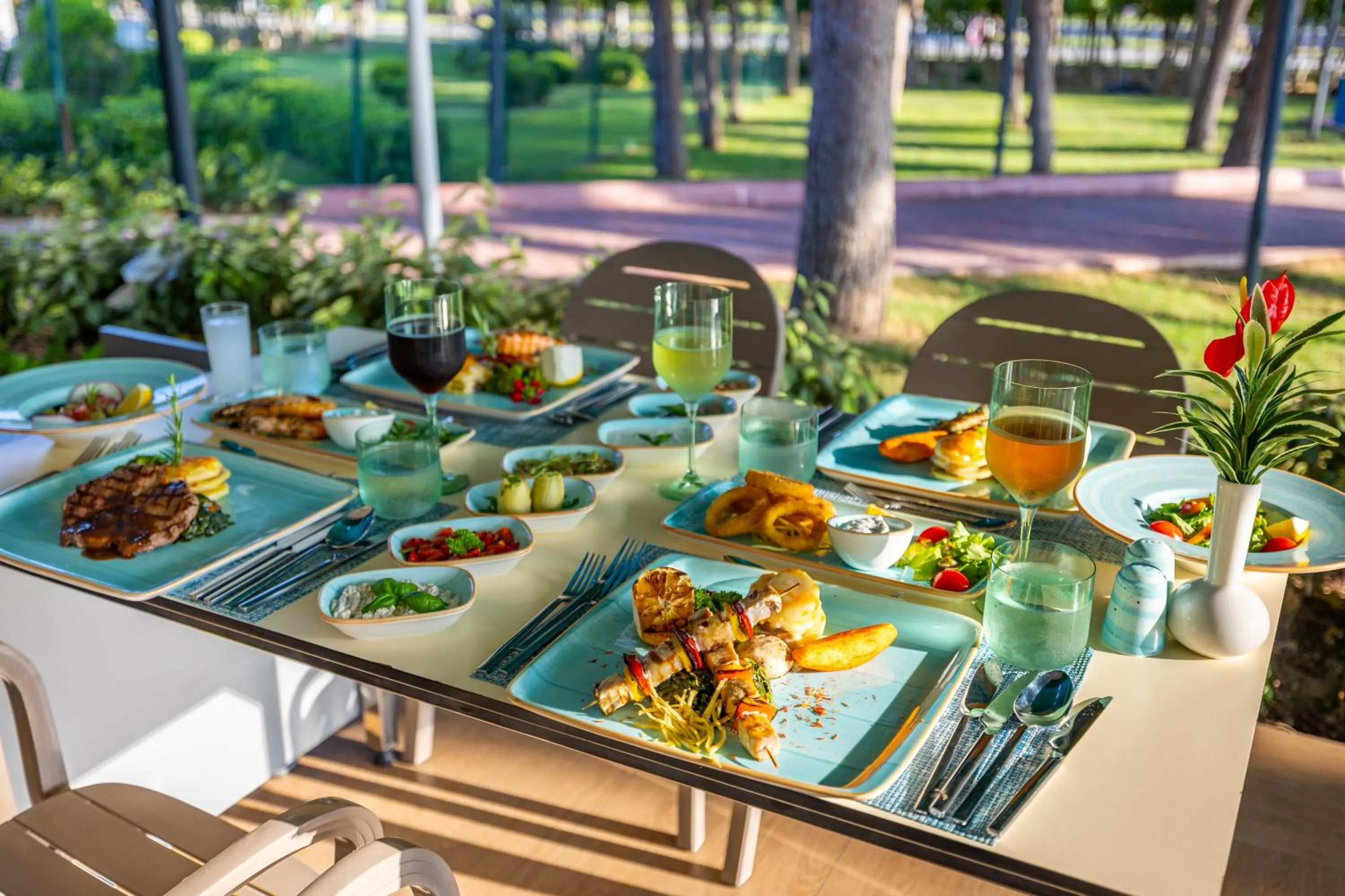 Food and drinks in VONRESORT Golden Beach & Aqua - Kids Concept-Ultra All Inclusive