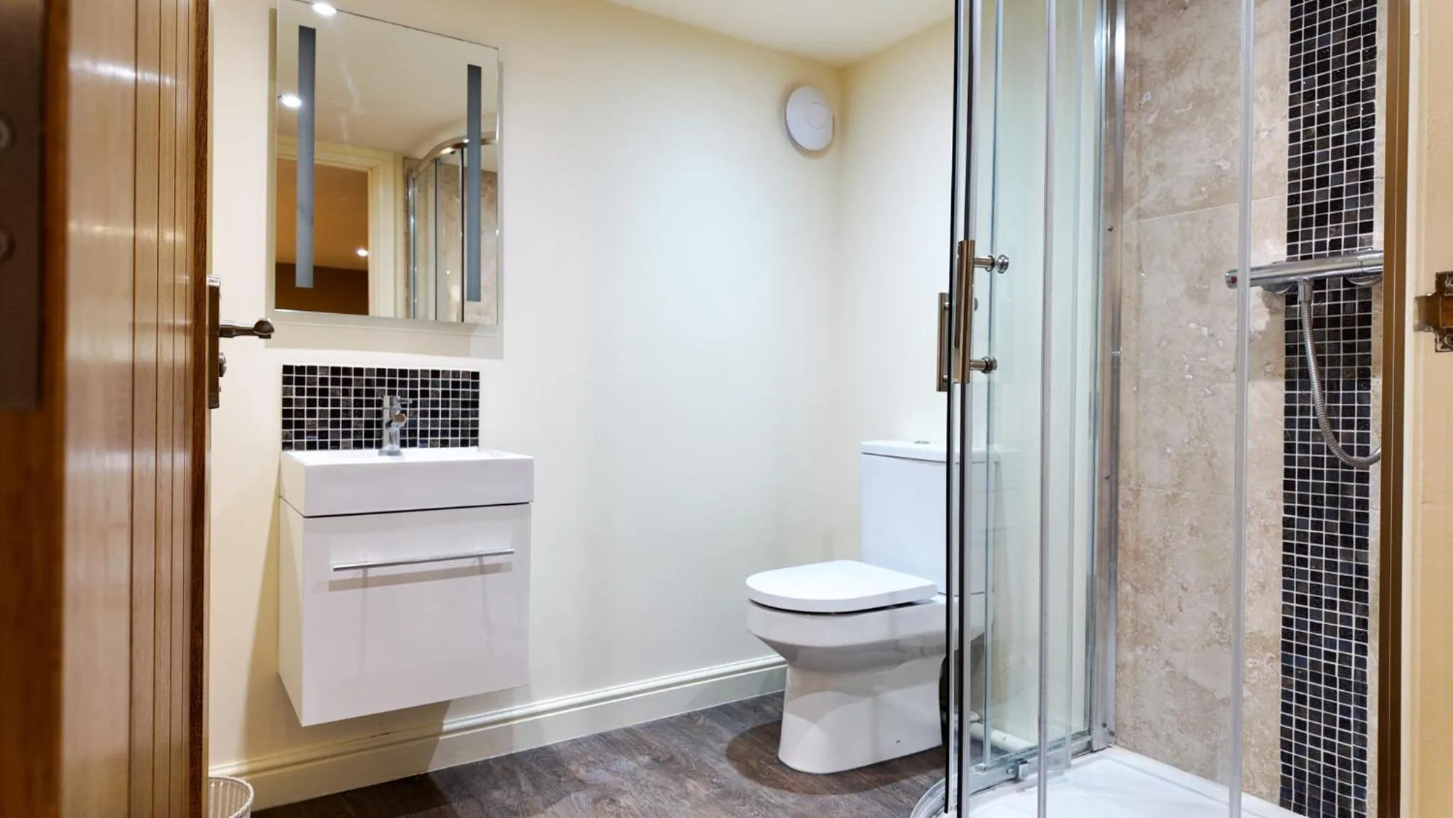 The Pheasant Public House & Hotel