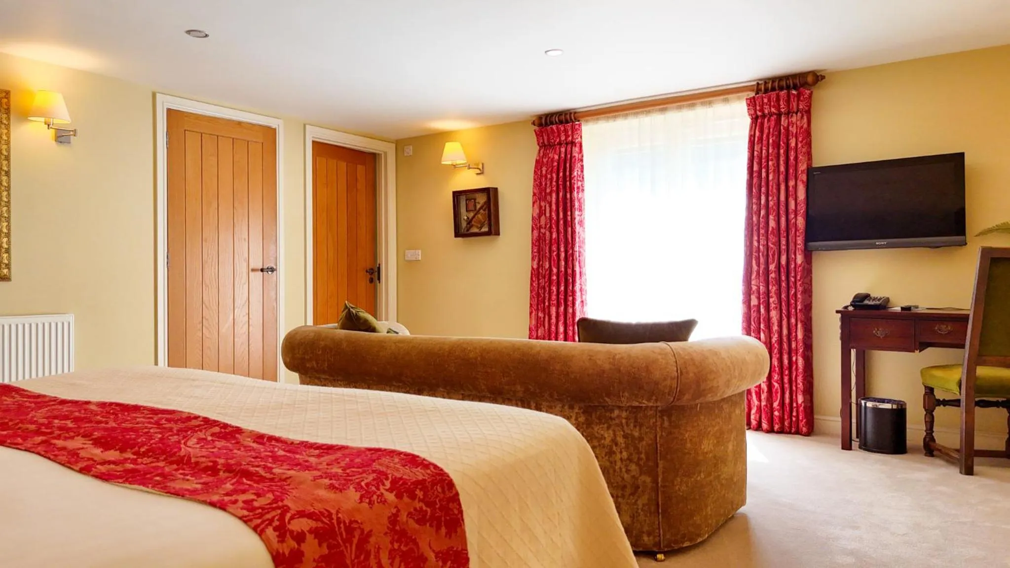 The Pheasant Public House & Hotel