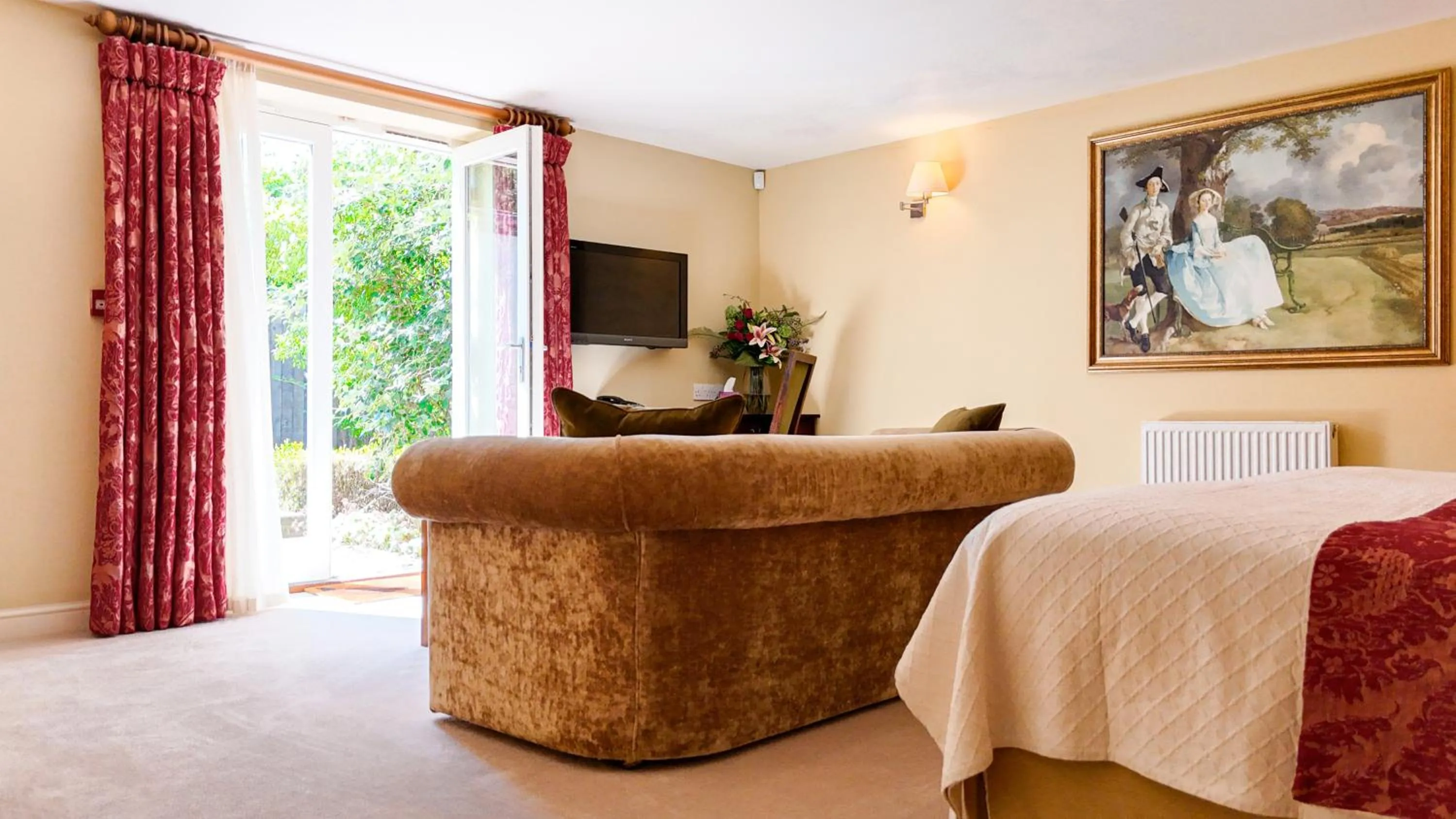 The Pheasant Public House & Hotel