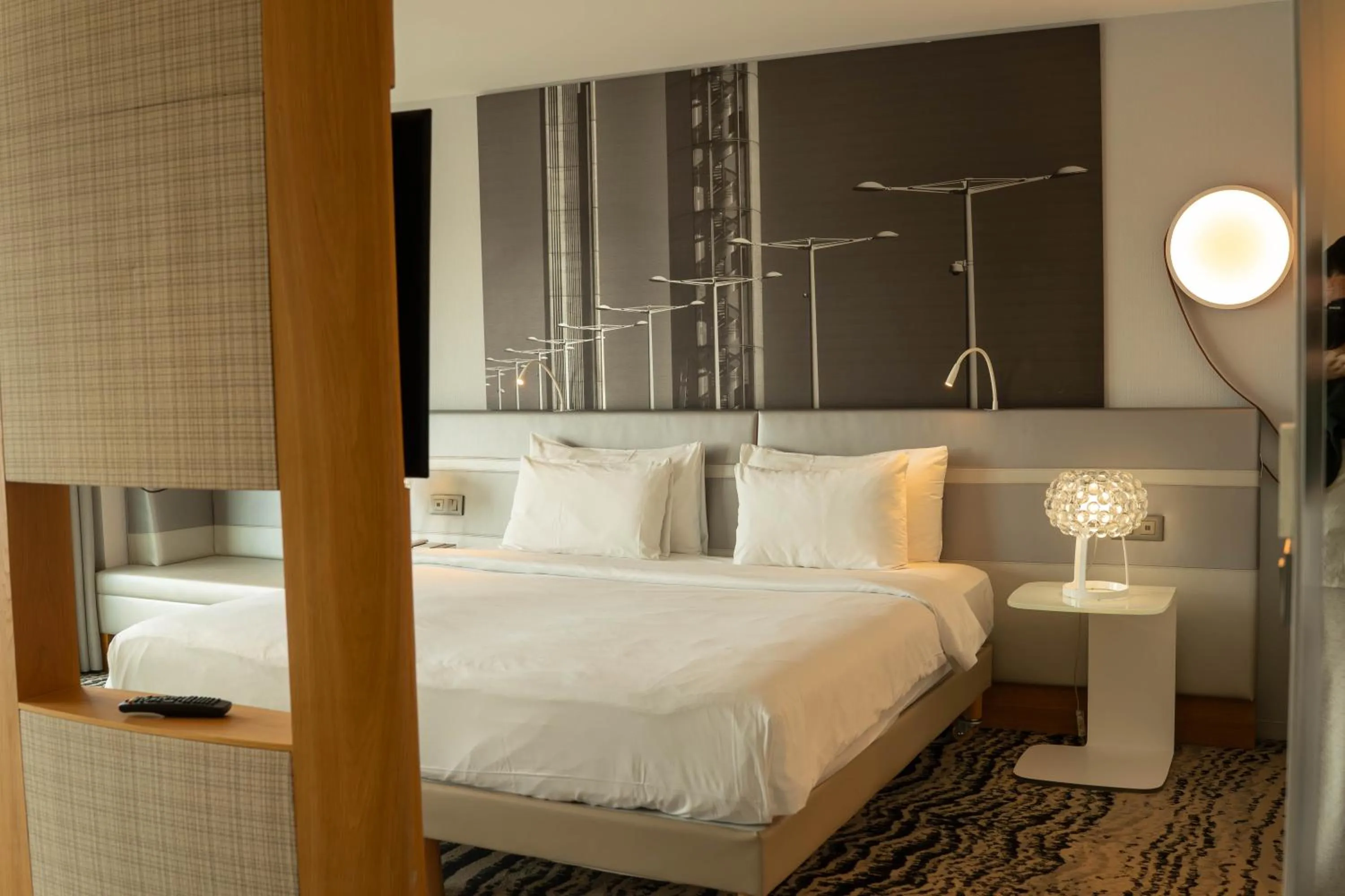 Bed in Radisson Blu Hotel Bordeaux