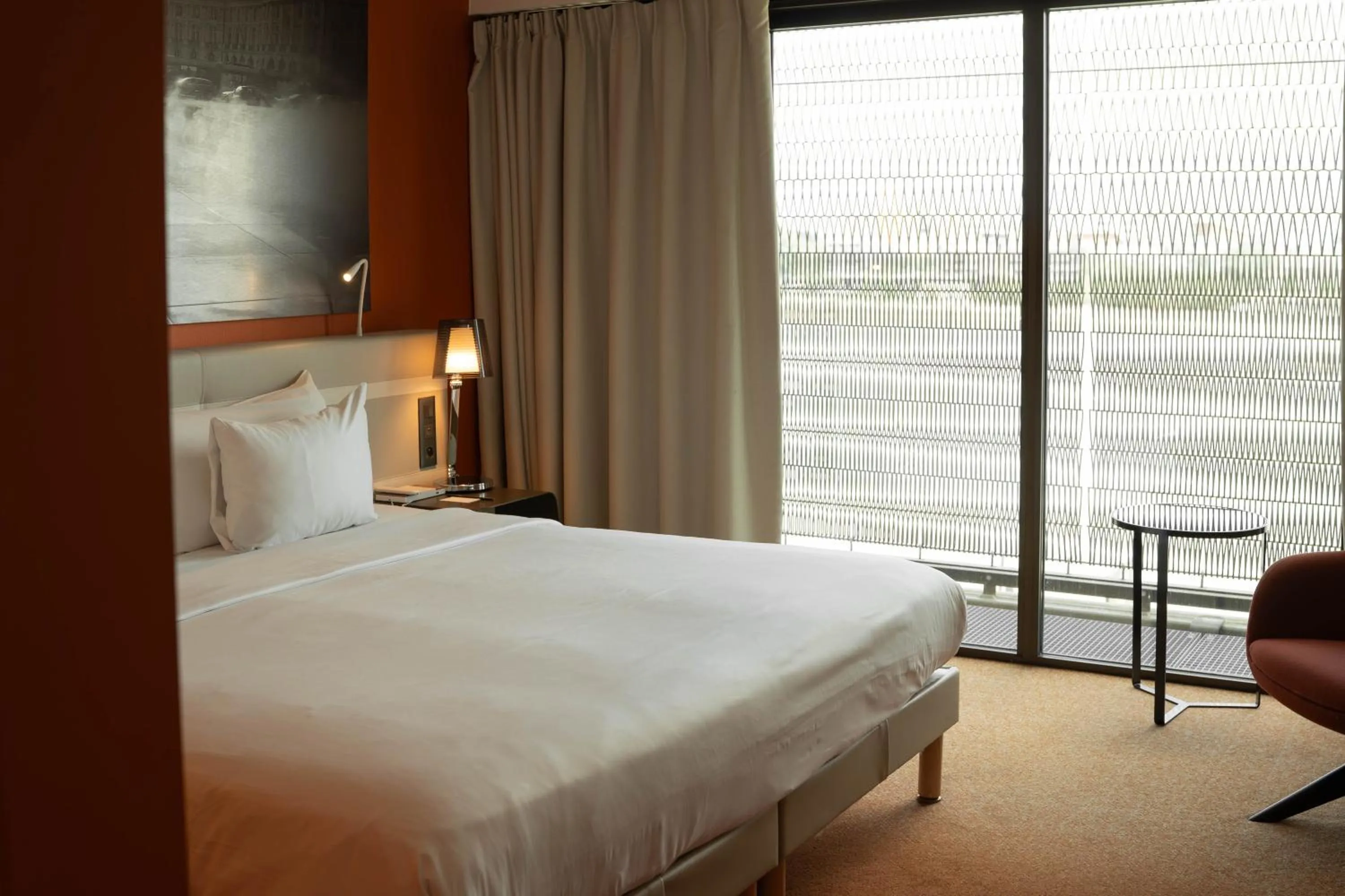 Bed in Radisson Blu Hotel Bordeaux