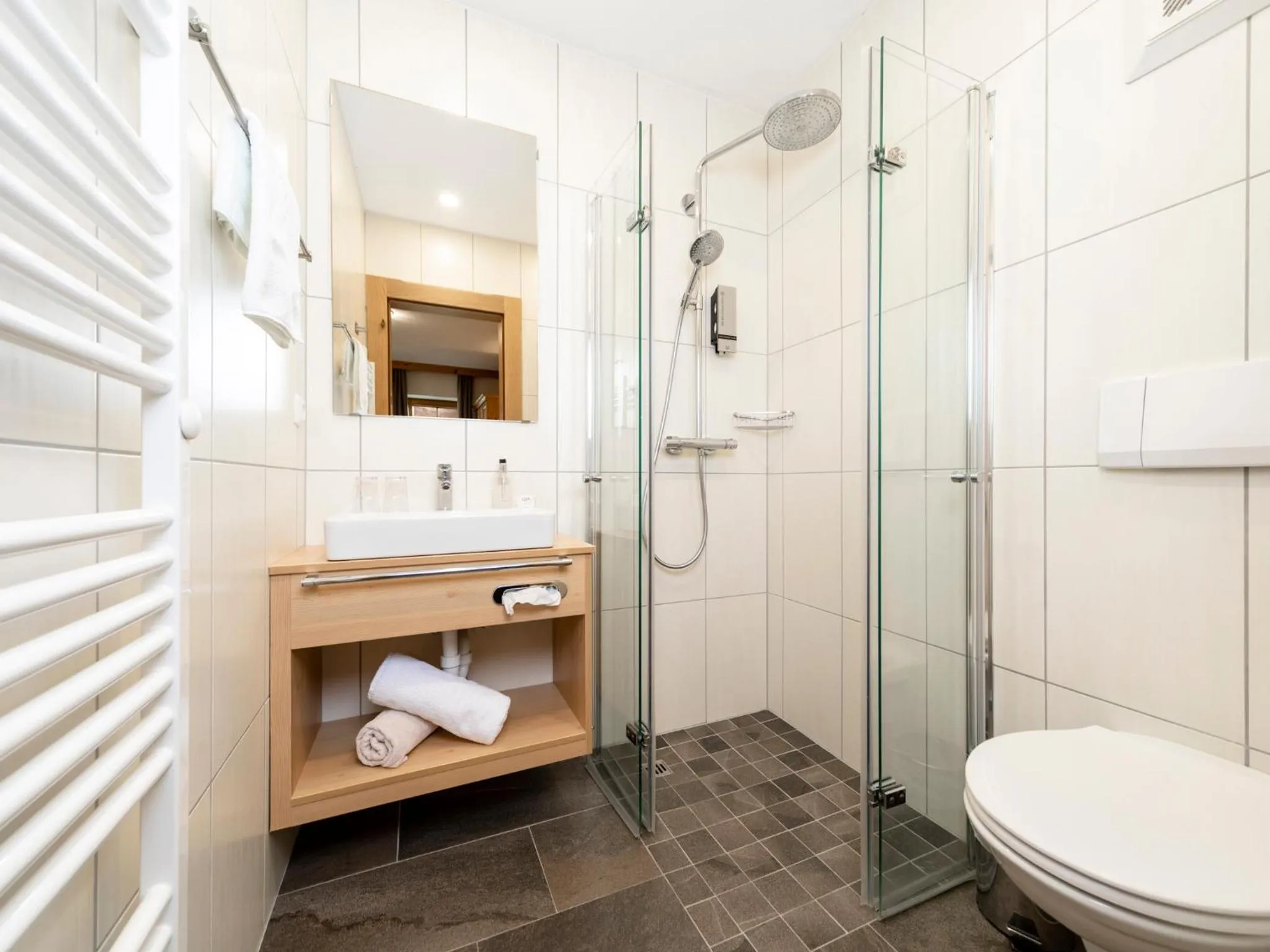 Bathroom in Gästehaus Gratlspitz