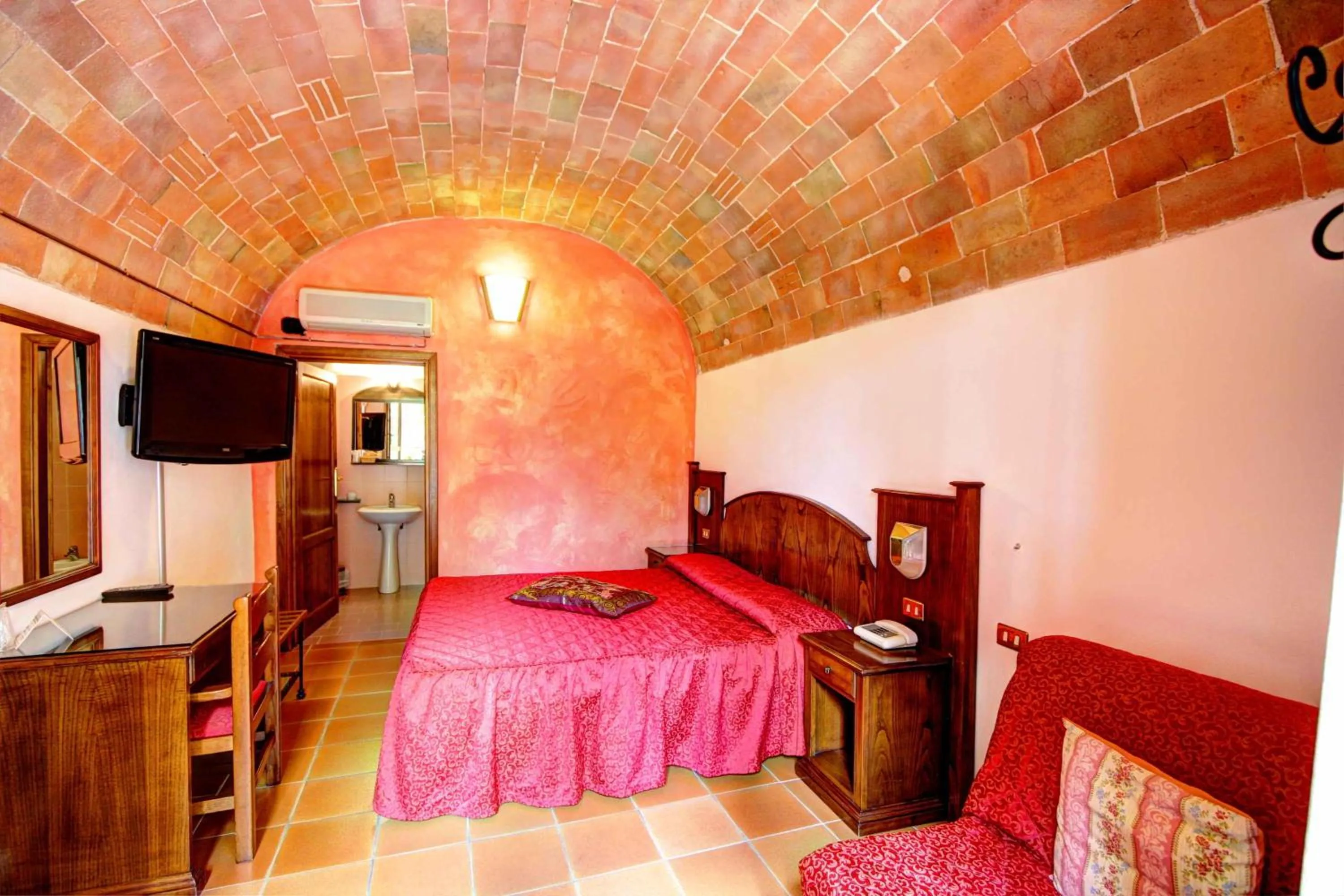 Bedroom, Bed in Hotel Residence Villa Rioddi