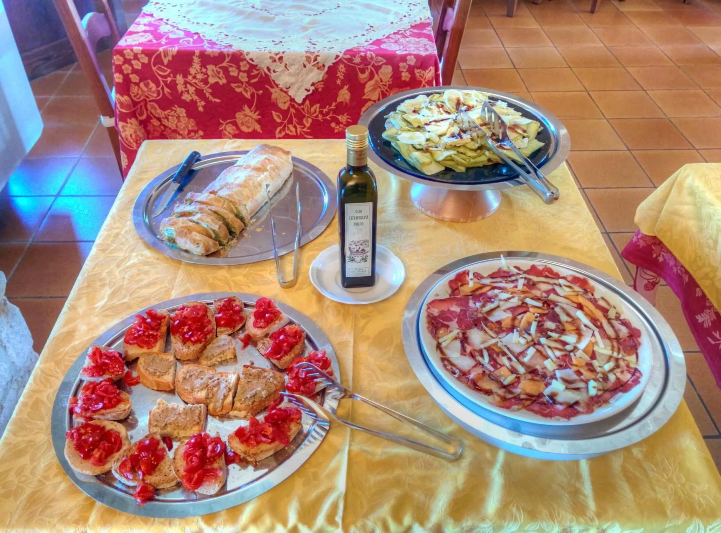 Buffet breakfast in Hotel Residence Villa Rioddi