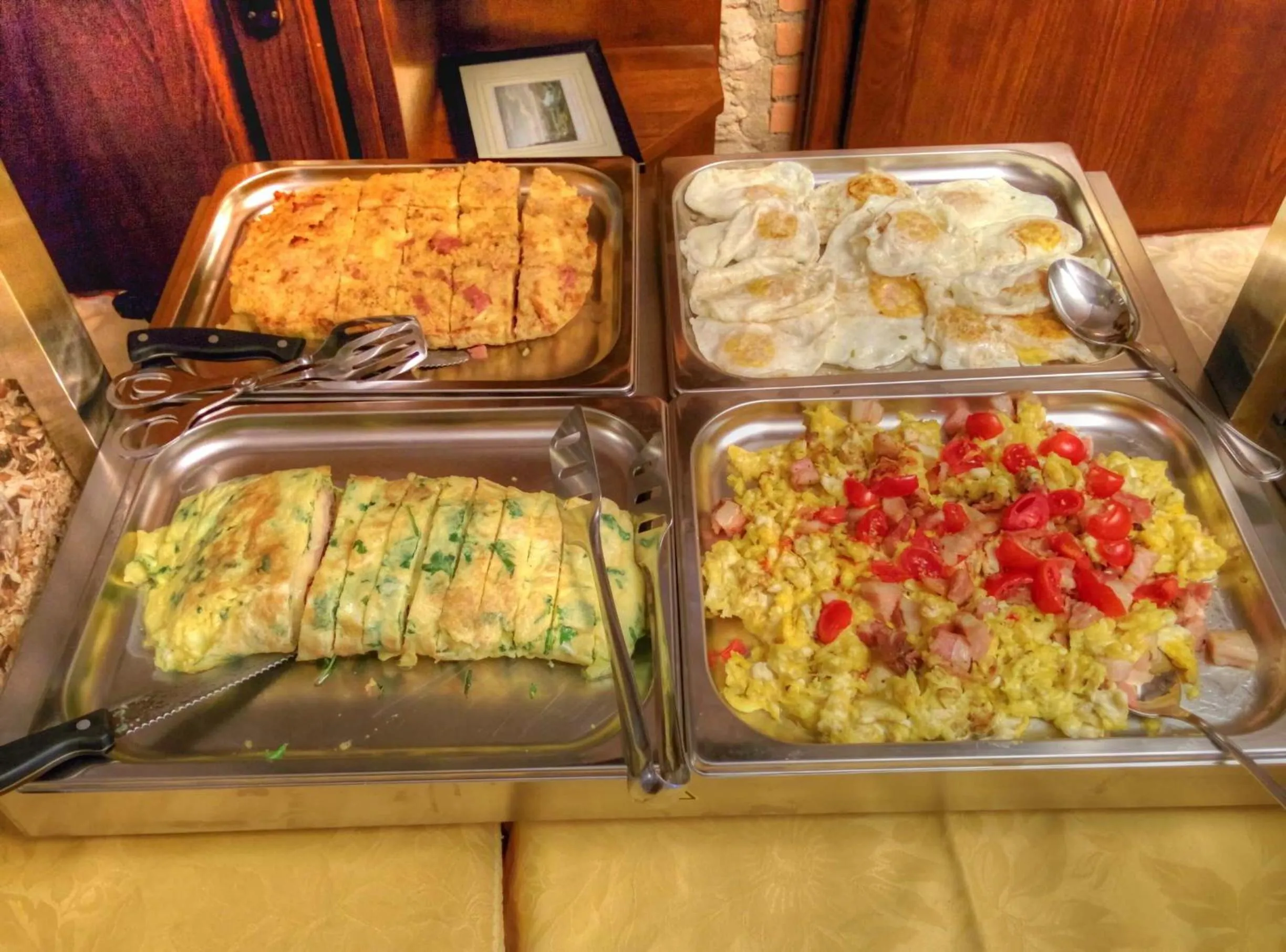 Buffet breakfast in Hotel Residence Villa Rioddi