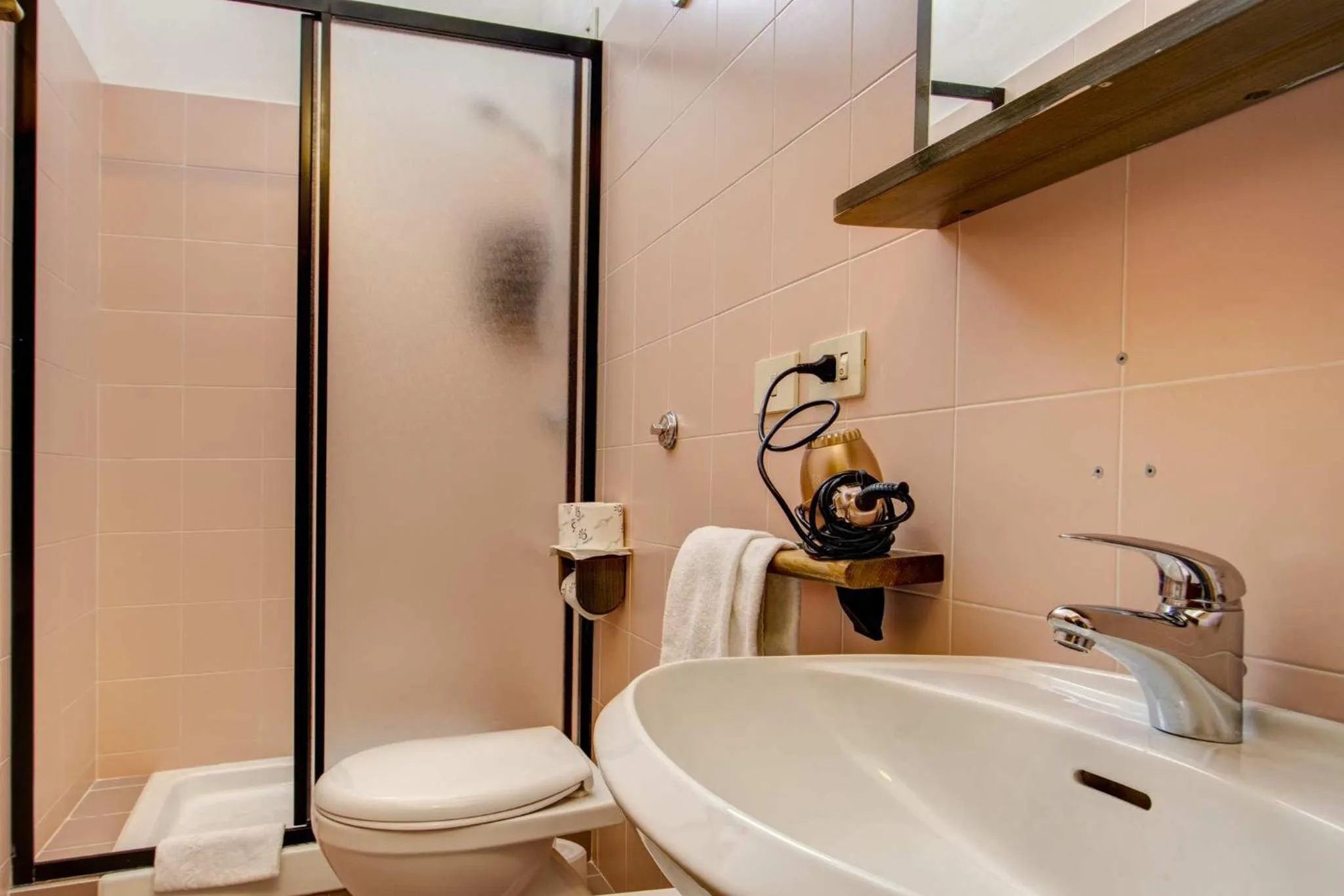 Bathroom in Hotel Residence Villa Rioddi