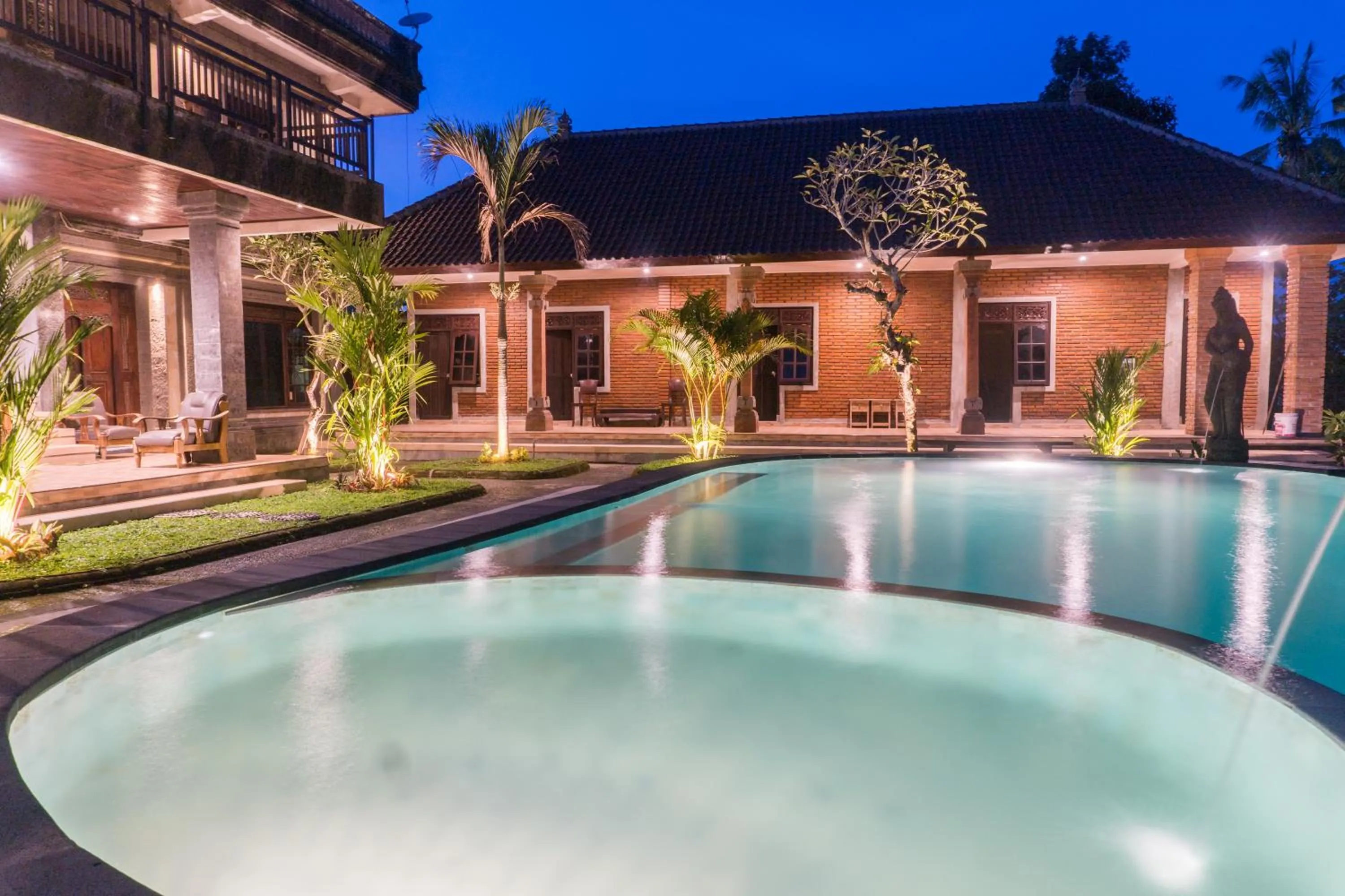 Swimming pool in The Lumbung Jaya by Uniquecations