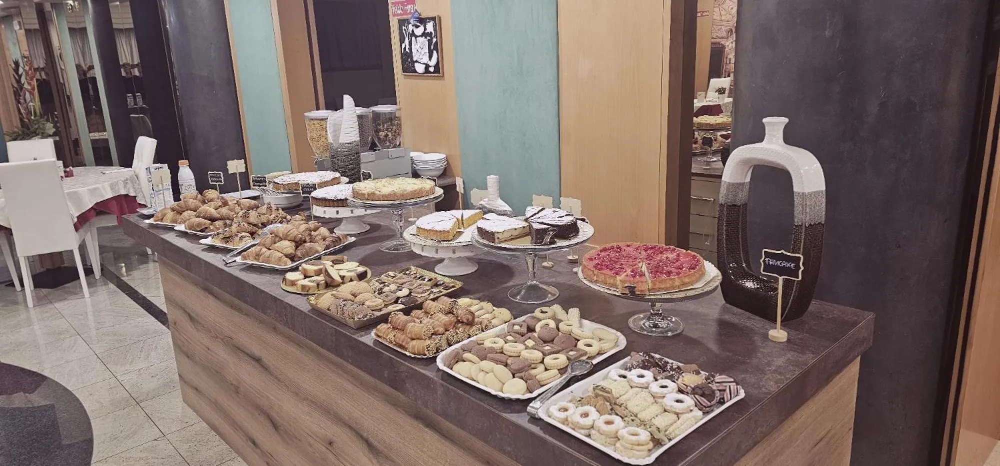 Breakfast in Hotel Casagrande