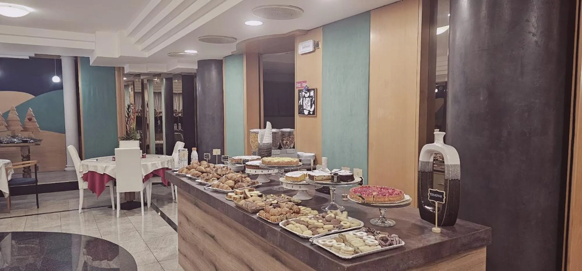 Breakfast in Hotel Casagrande