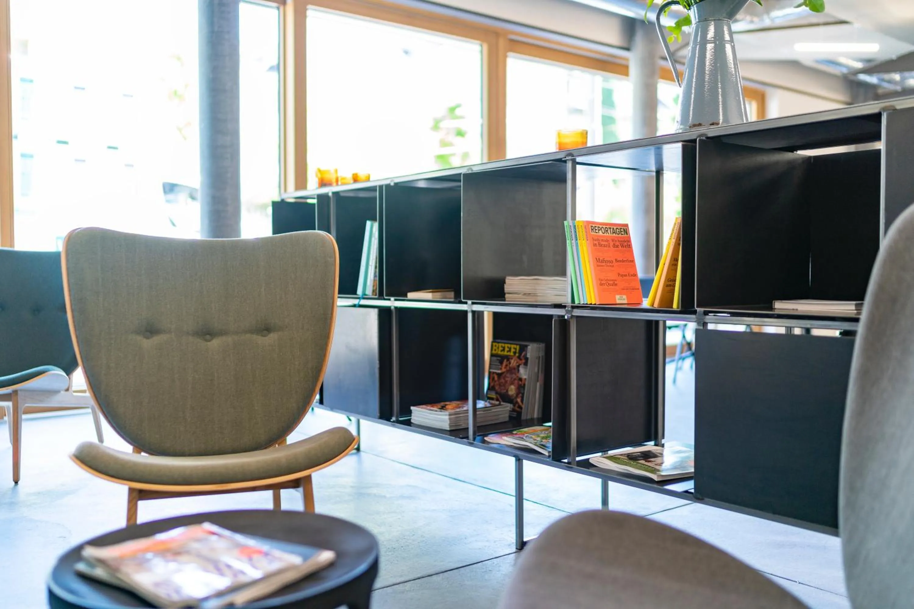 Library in SET Hotel.Residence by Teufelhof Basel
