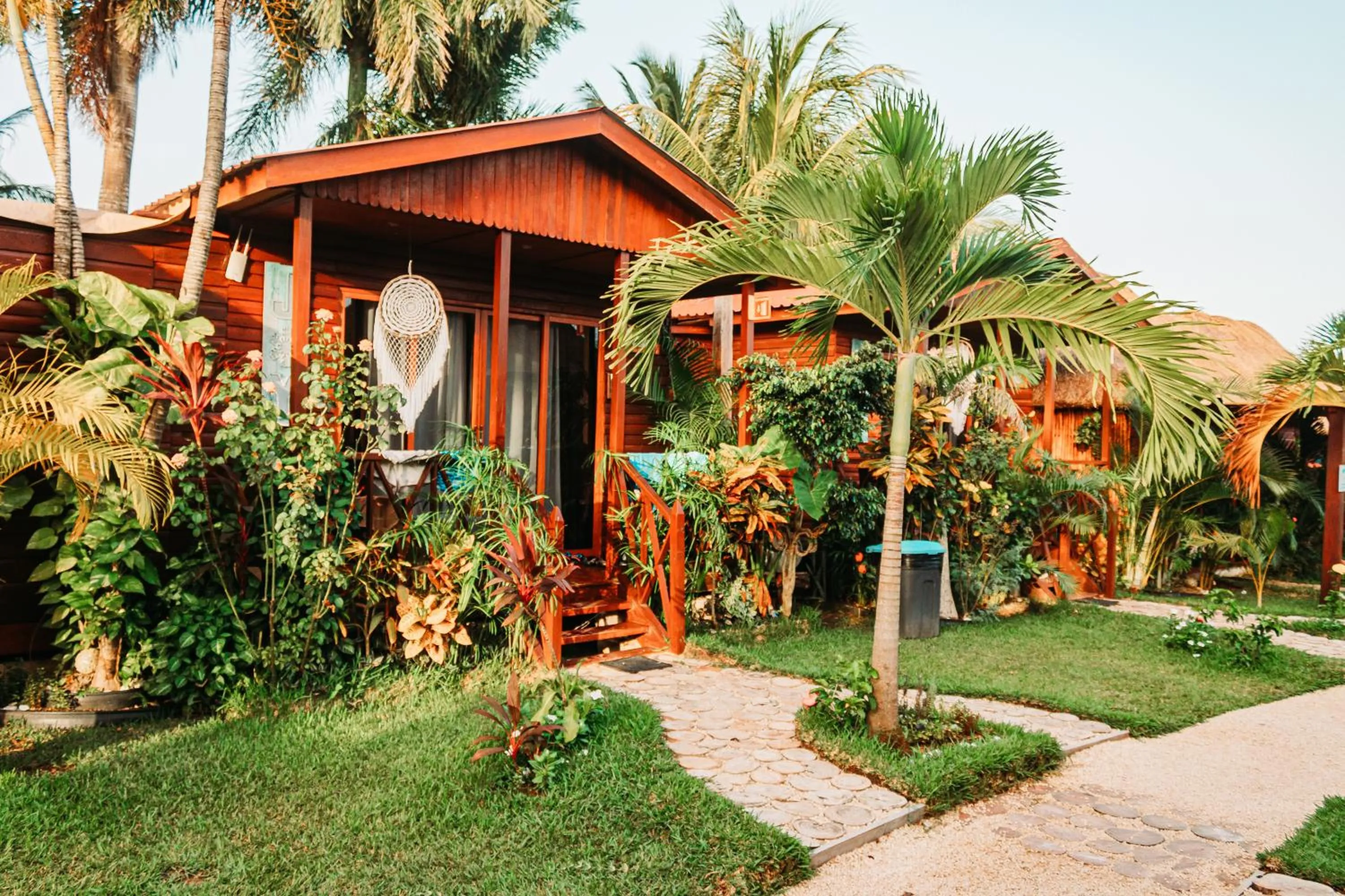 Facade/entrance in Blue Bird