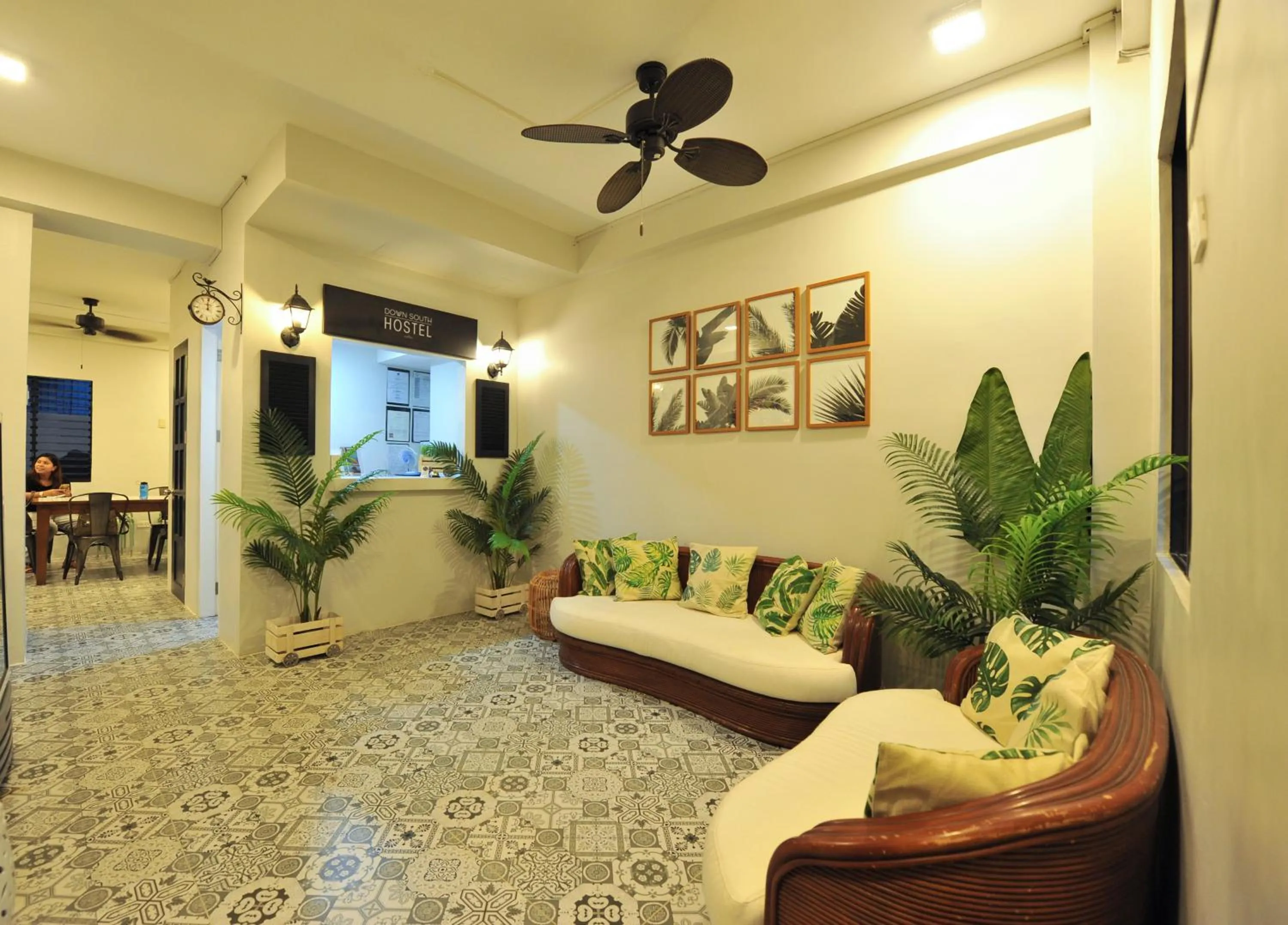 Living room in Down South Hostel