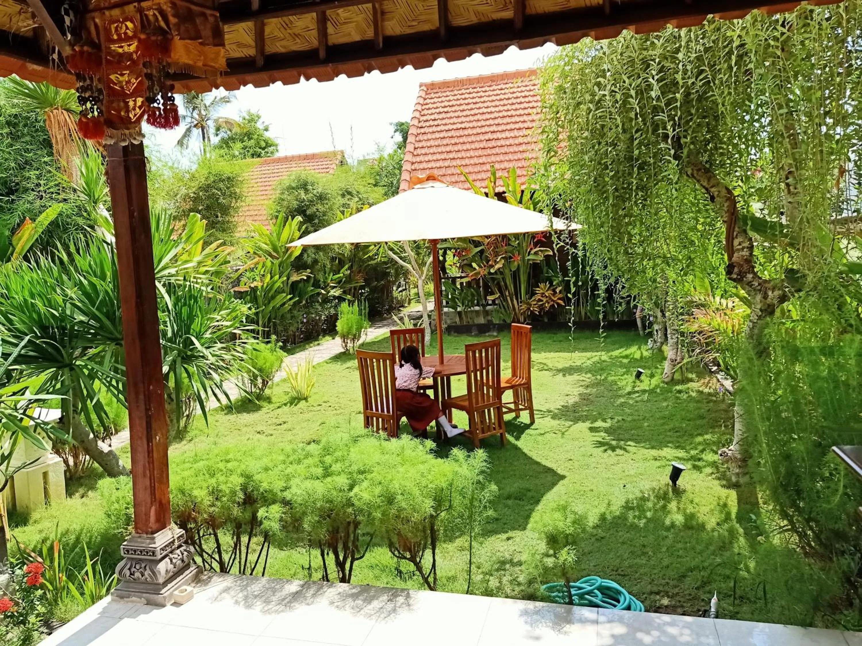 Garden in Exotic View Cottage