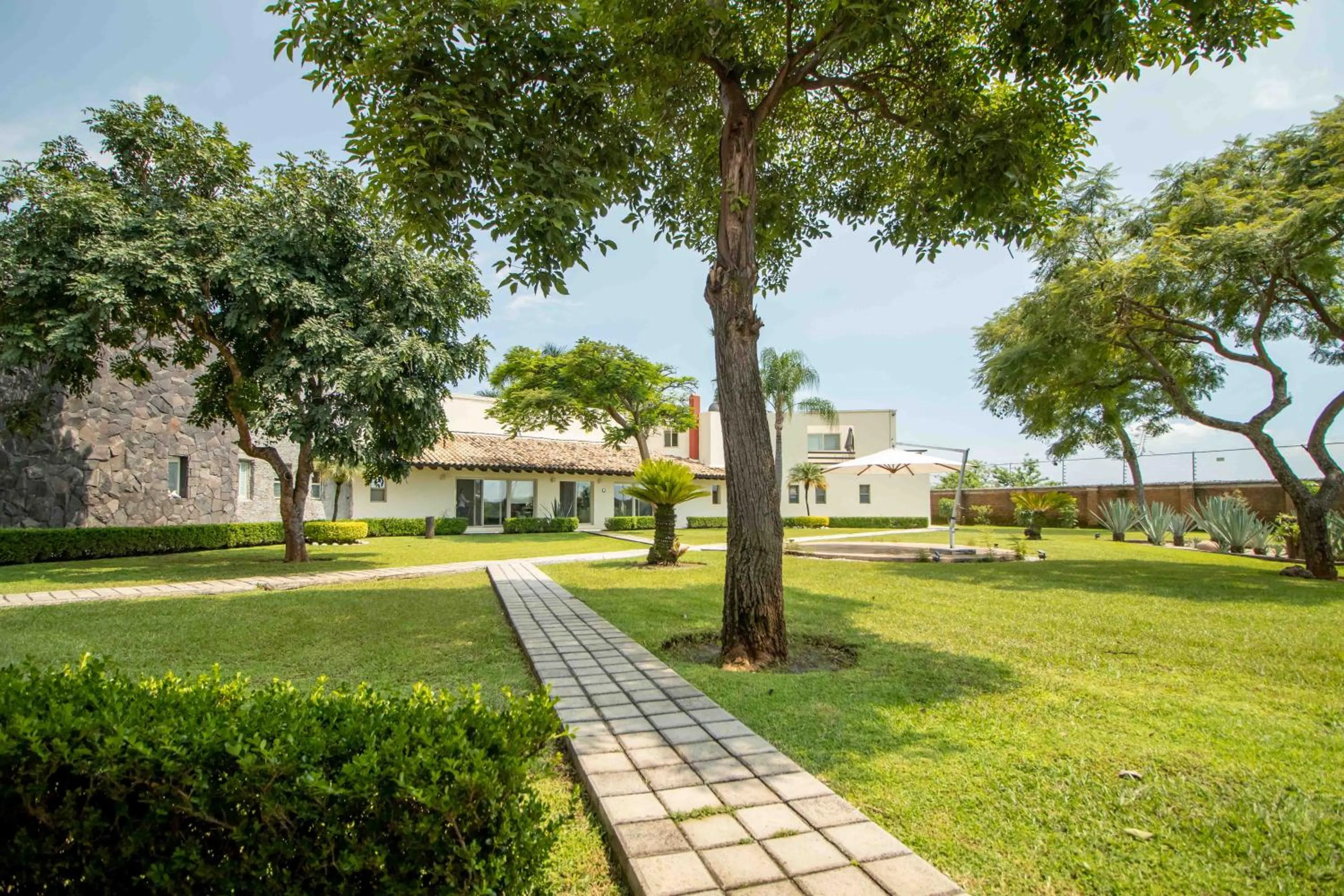 Garden in Alilo by Muuk